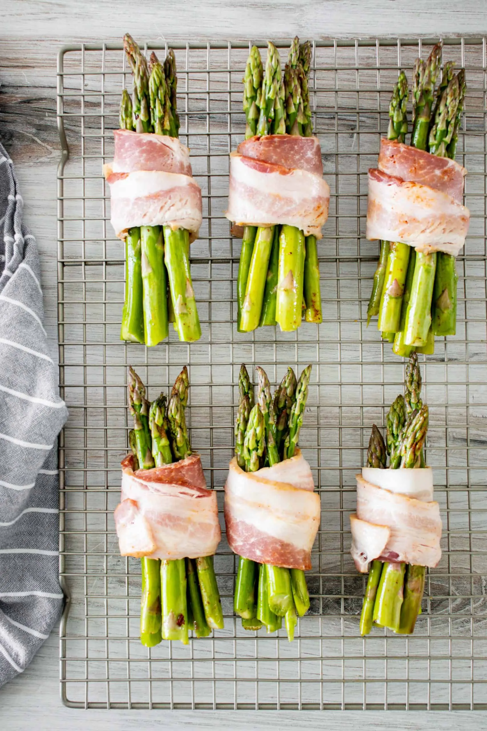 Air Fryer Asparagus Bacon Bundles