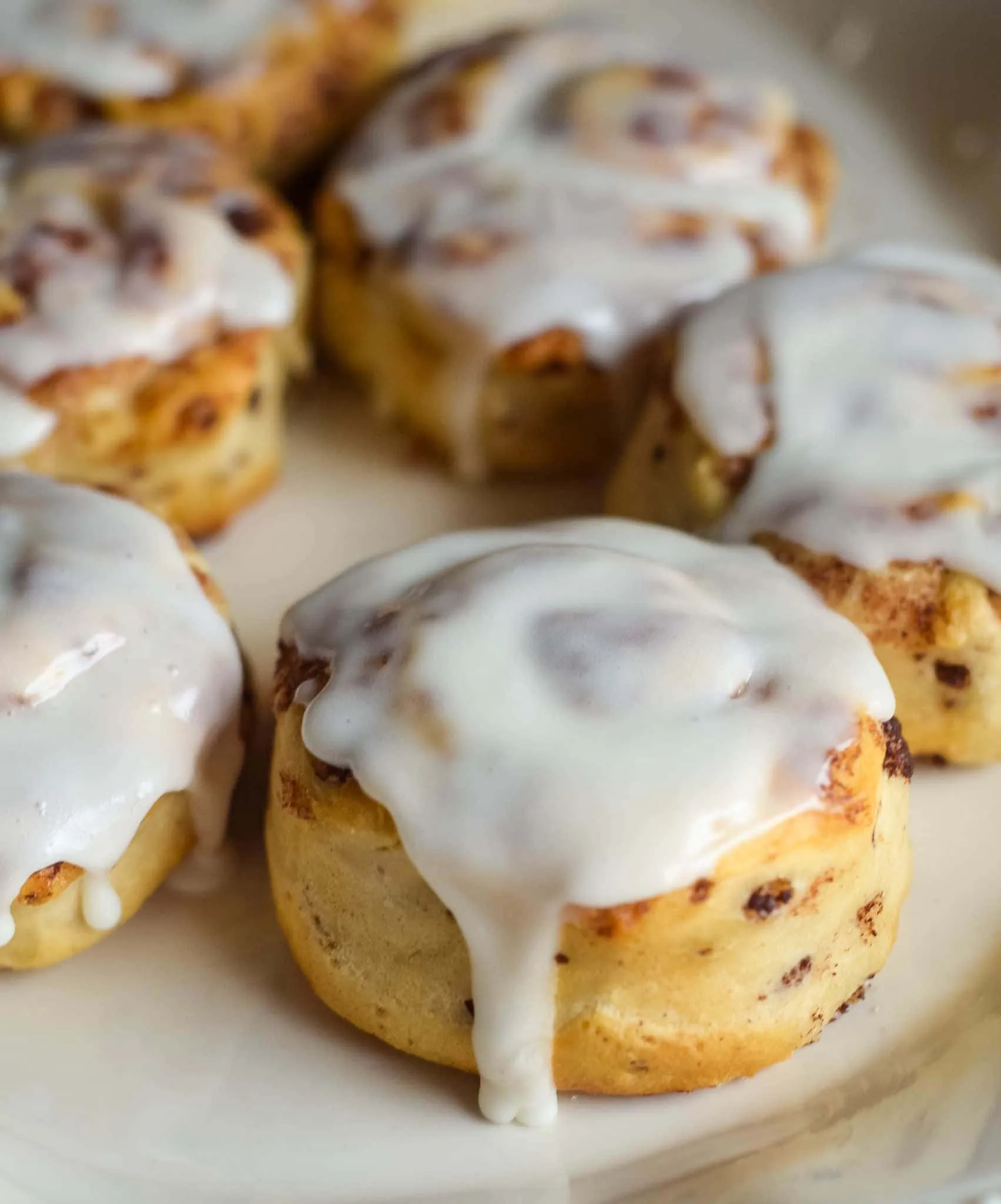 Air Fryer Cinnamon Roll