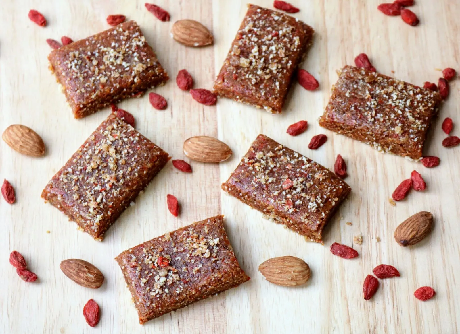 Almond Oat and Goji Berry Protein Bars