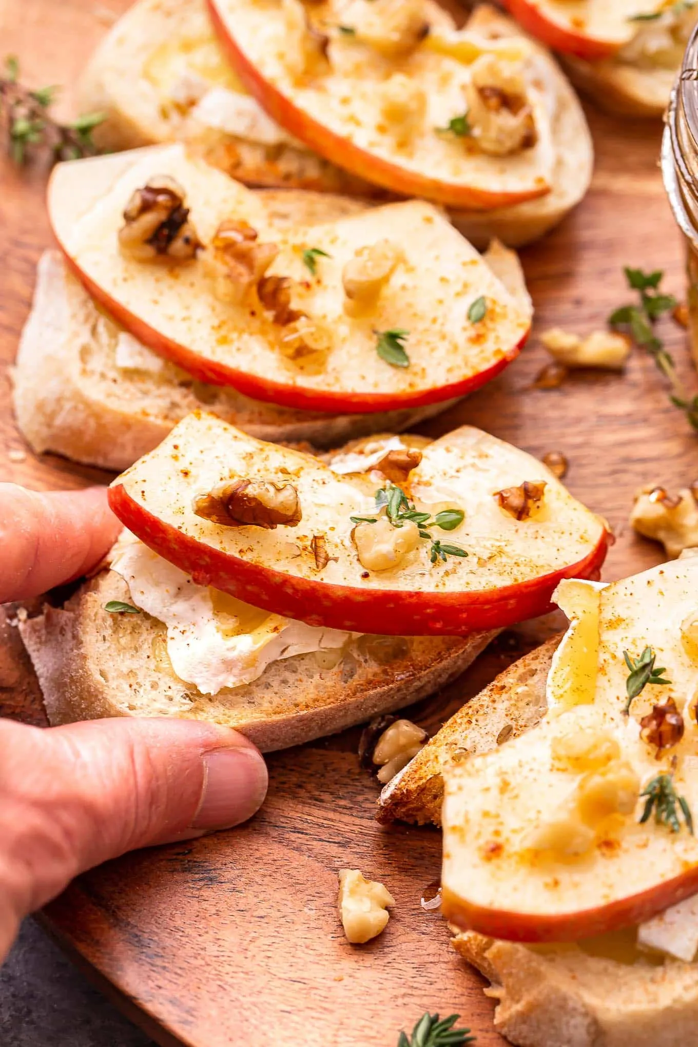 Apple Brie Crostini with Walnuts Honey Thyme