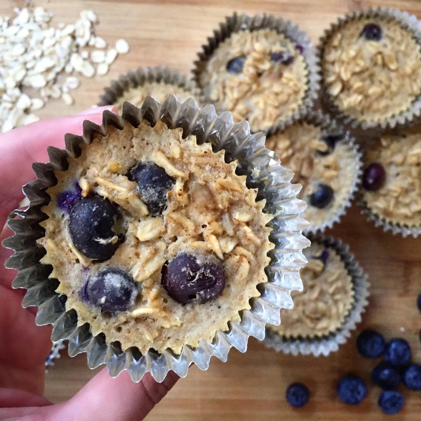 Banana Blueberry Baked Oatmeal Cups