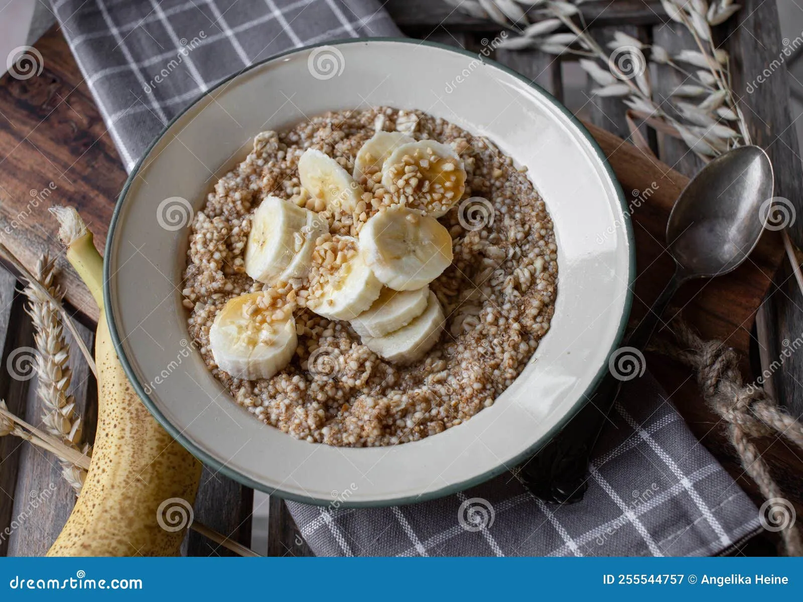 Banana Nut Quinoa Porridge