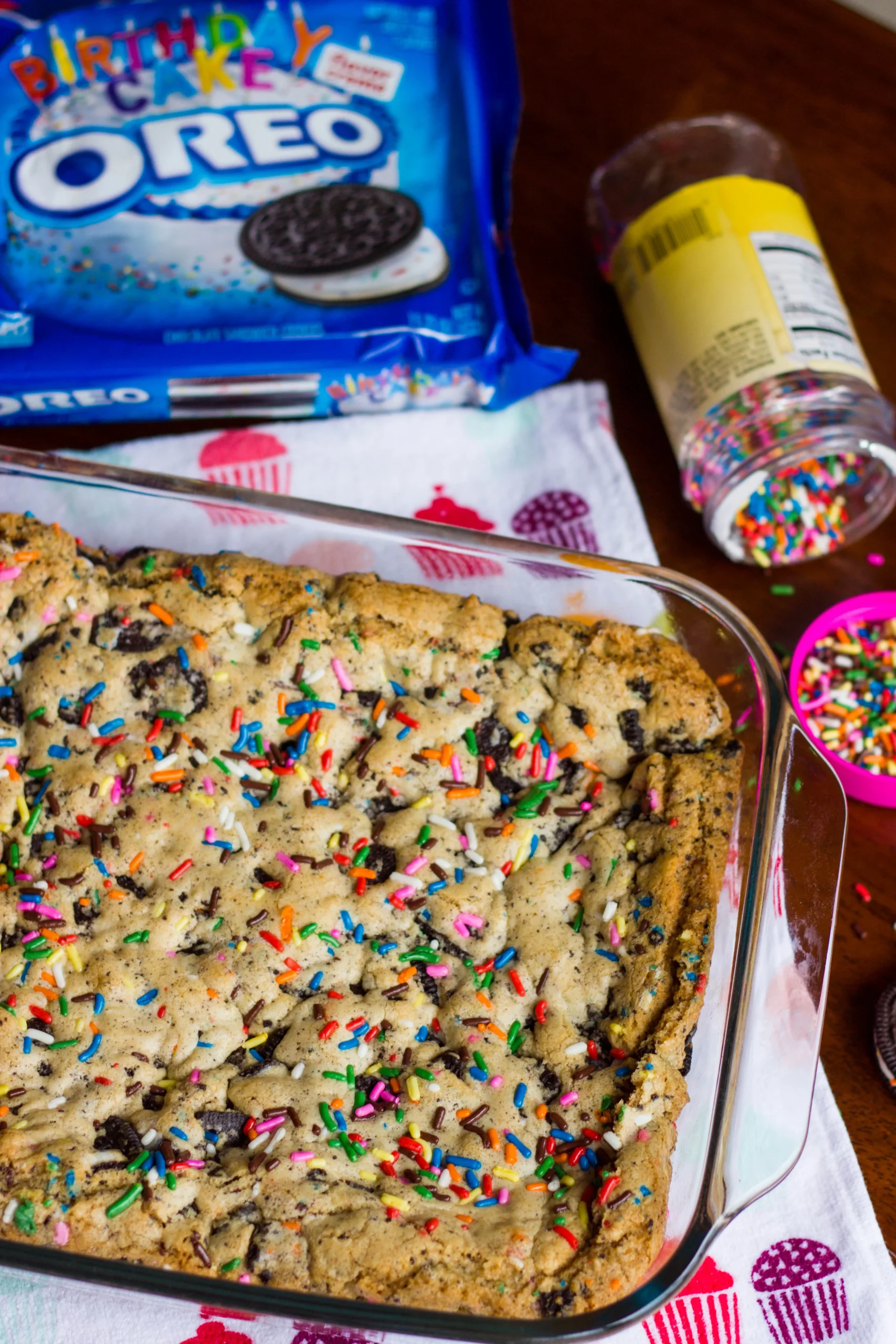 Birthday Cake Oreo Blondies