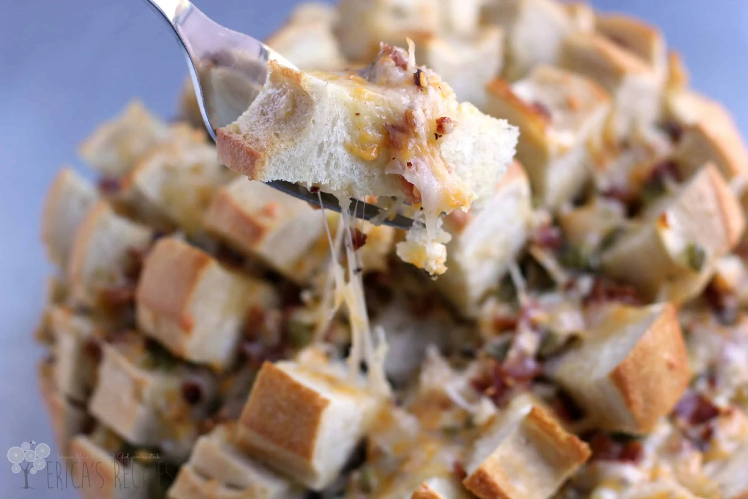 Cheesy Bacon Jalapeno Popper Pull Apart Bread