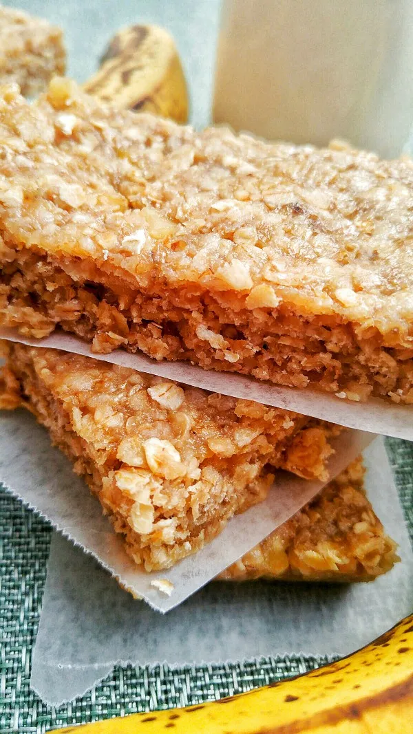 Chewy Banana Nut Granola Bars