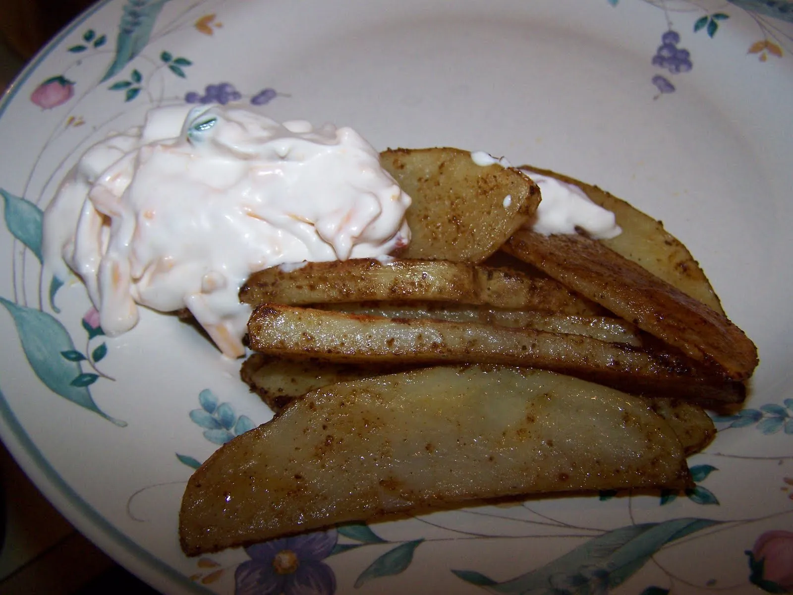 Chili Potato Dippers with Cheddar Jalapeno Dip