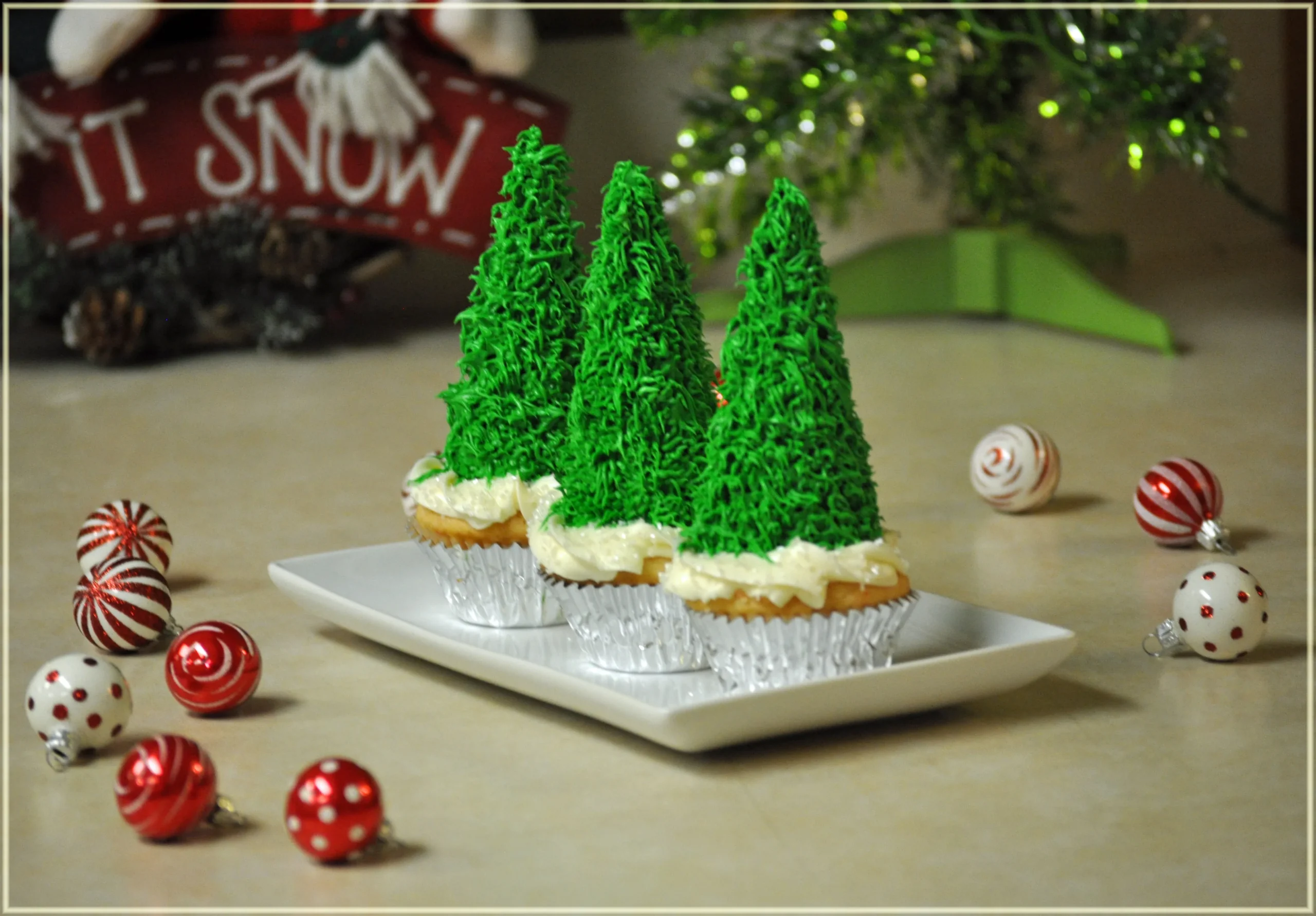 Christmas Tree Cone Cupcakes