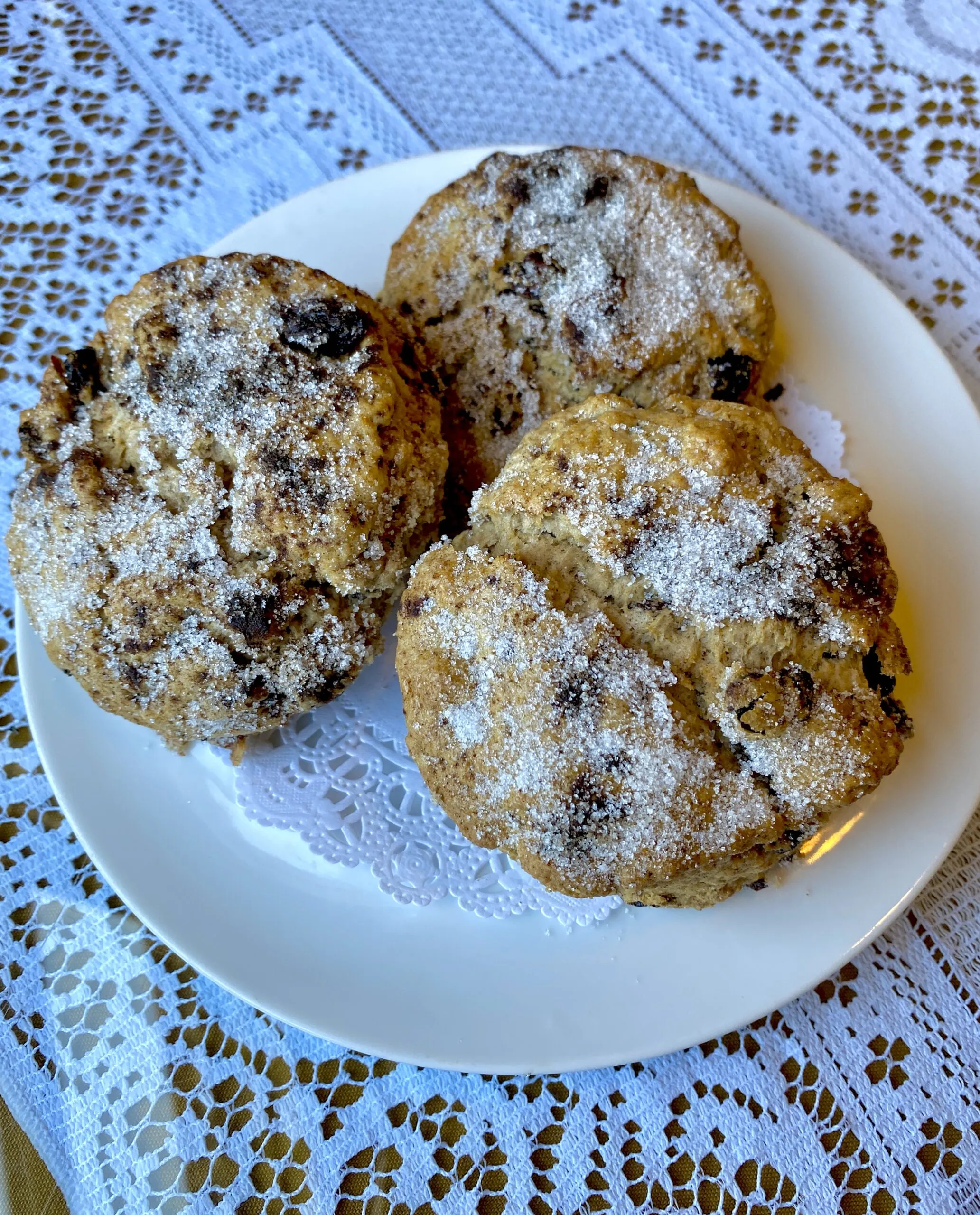 Cinnamon Raisin Walnut Scones
