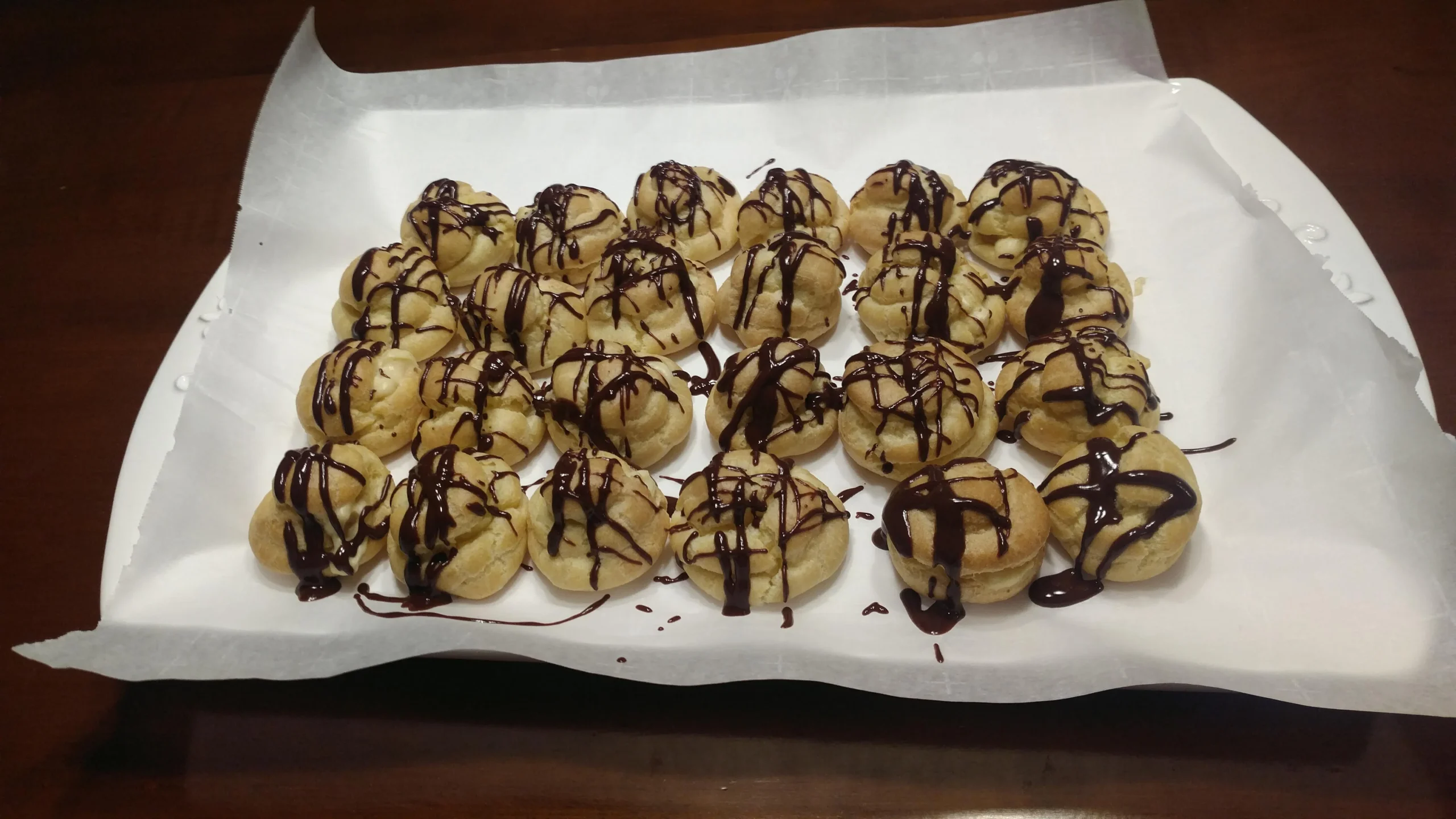 Cream Puffs with Chocolate Drizzle