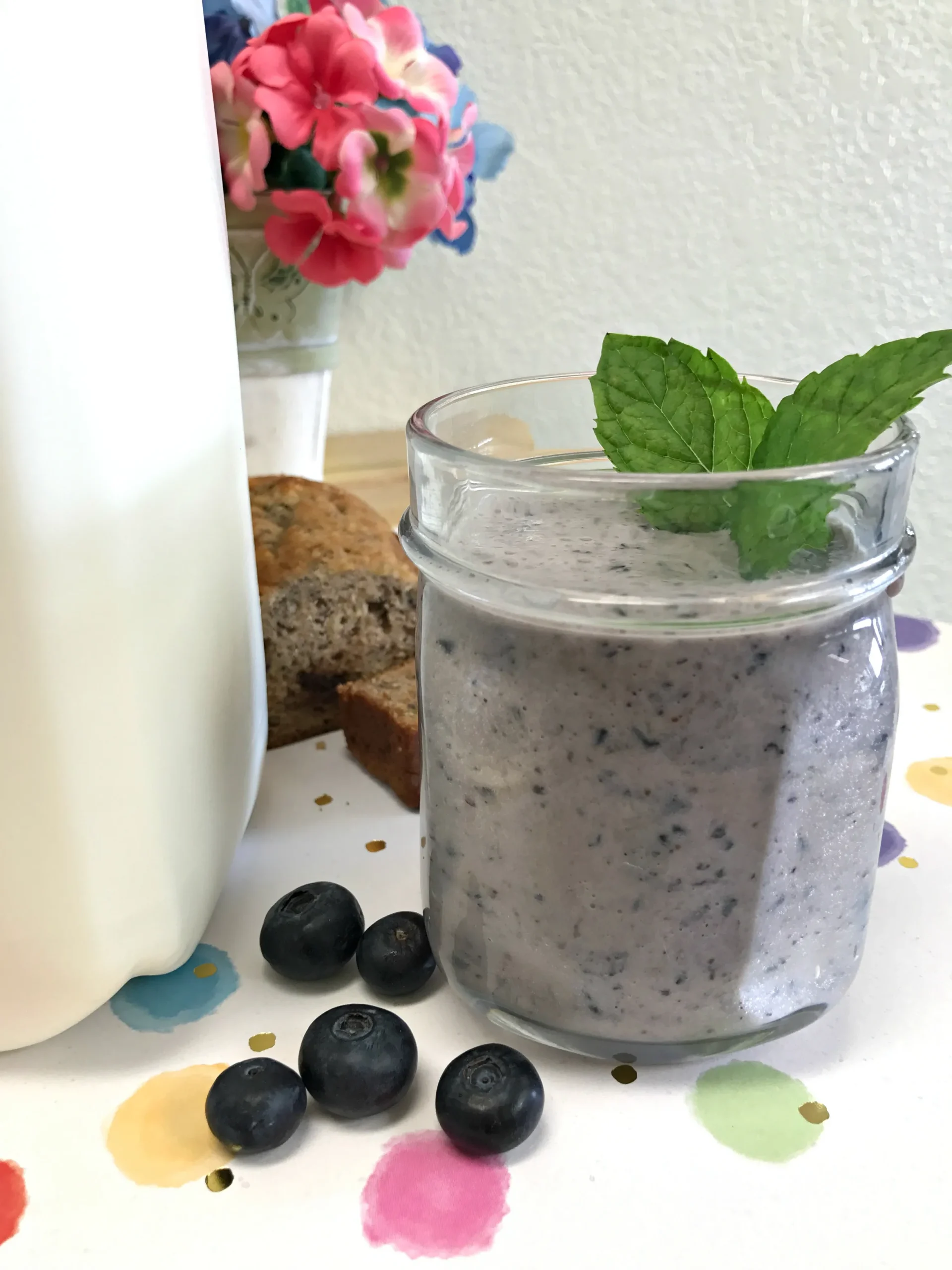 Creamy Blueberry Breakfast Smoothie