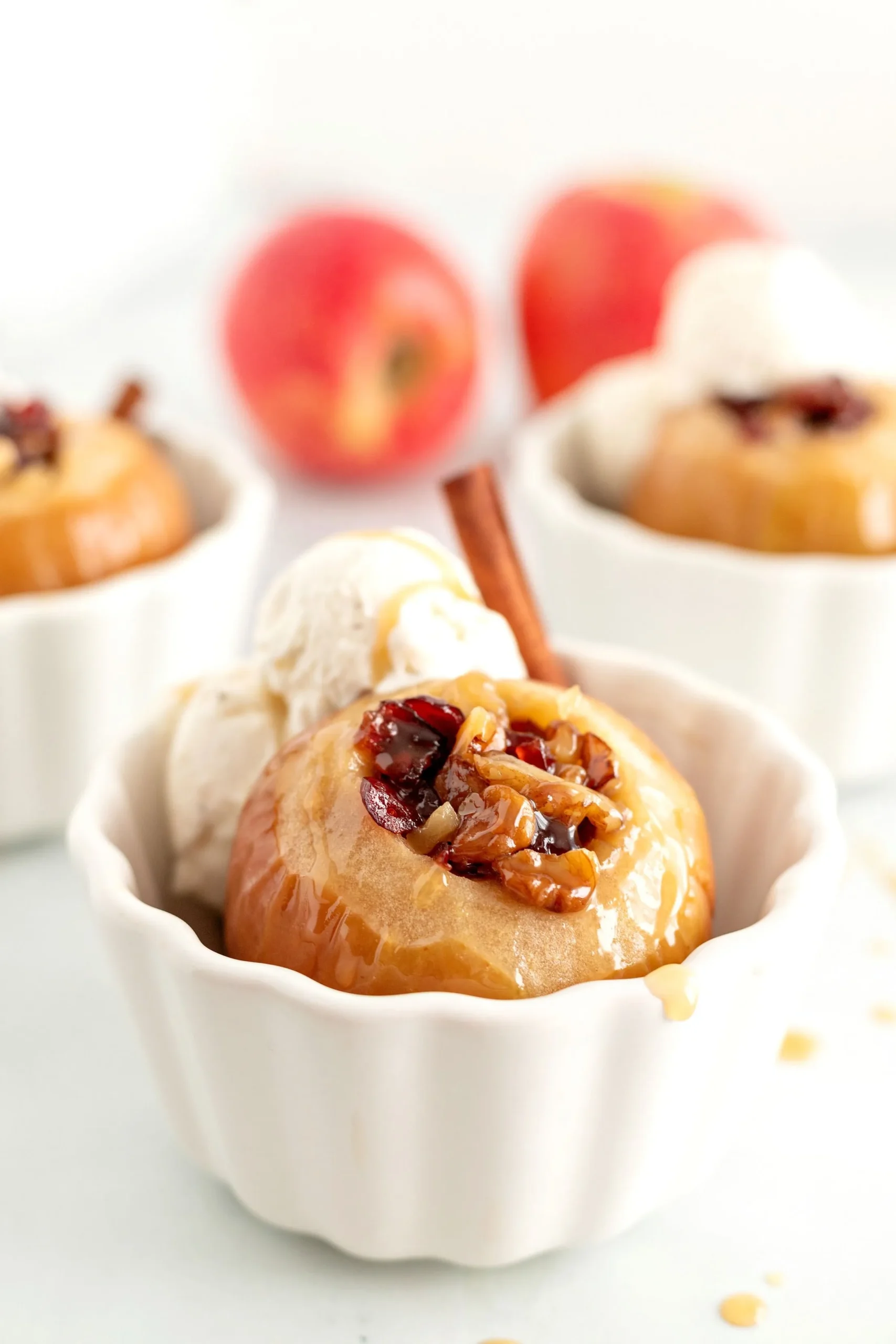Crock Pot Baked Stuffed Apples