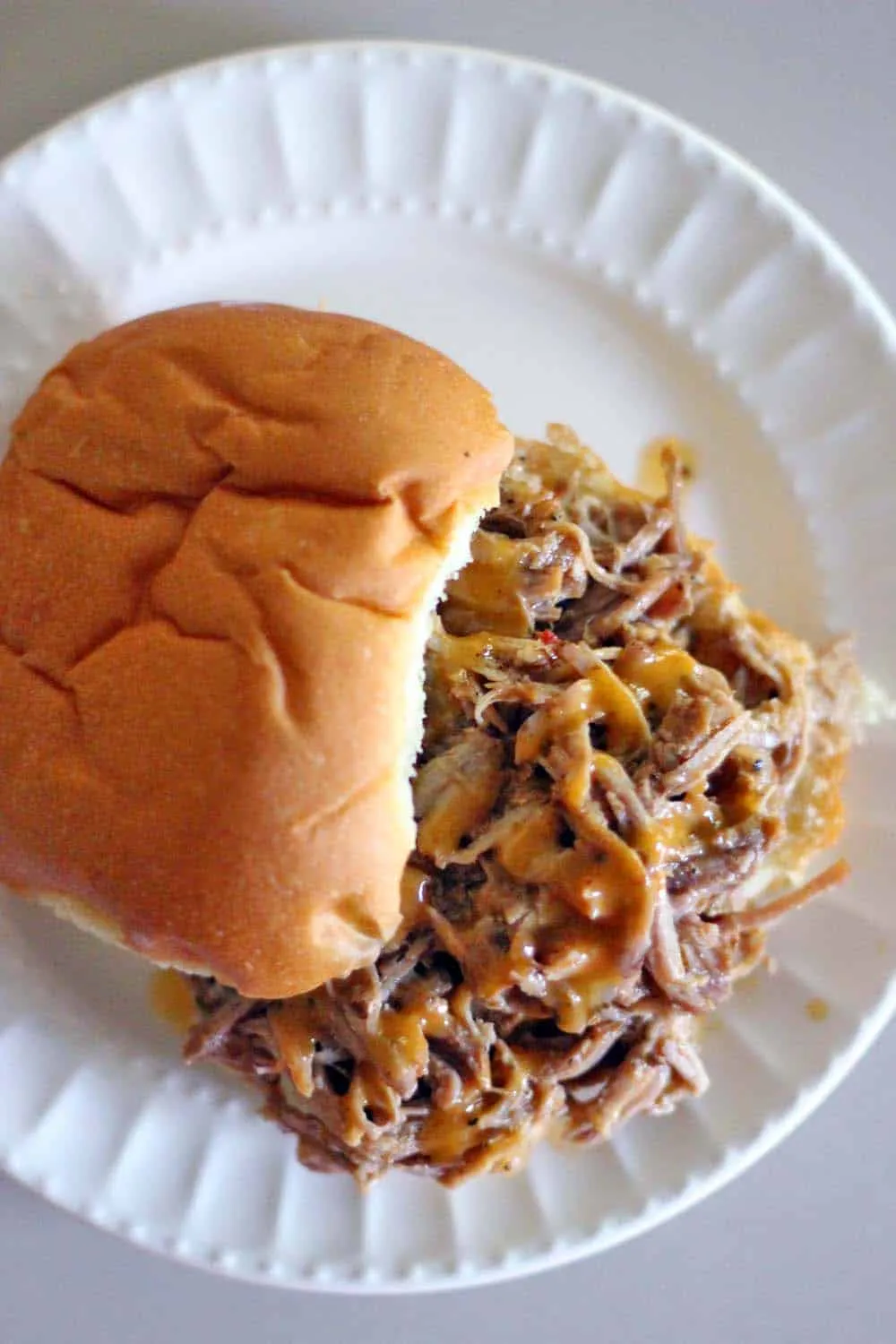 Crockpot Easy Pulled Pork Sandwiches