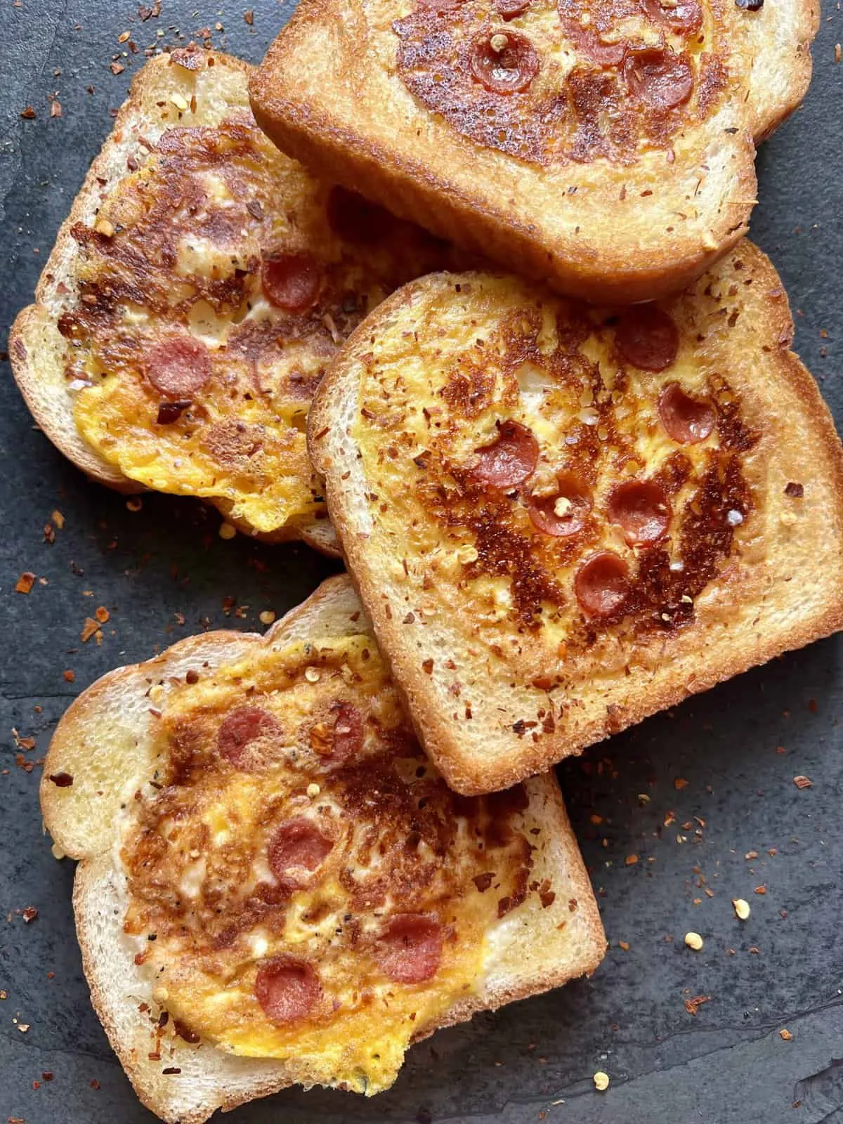 Easy Pizza Egg Toasts