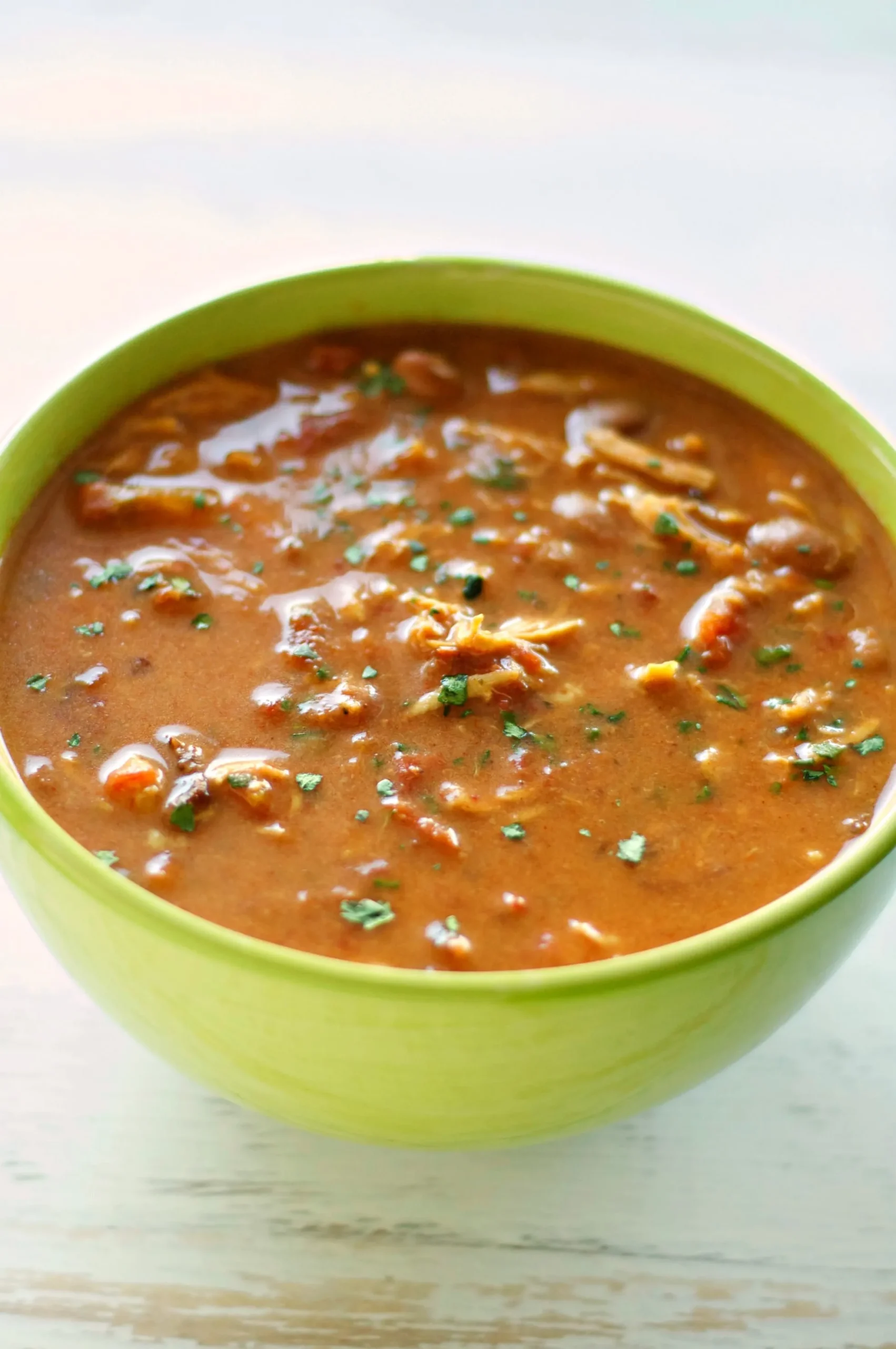 Easy Slow Cooker Chipotle Chicken Chili