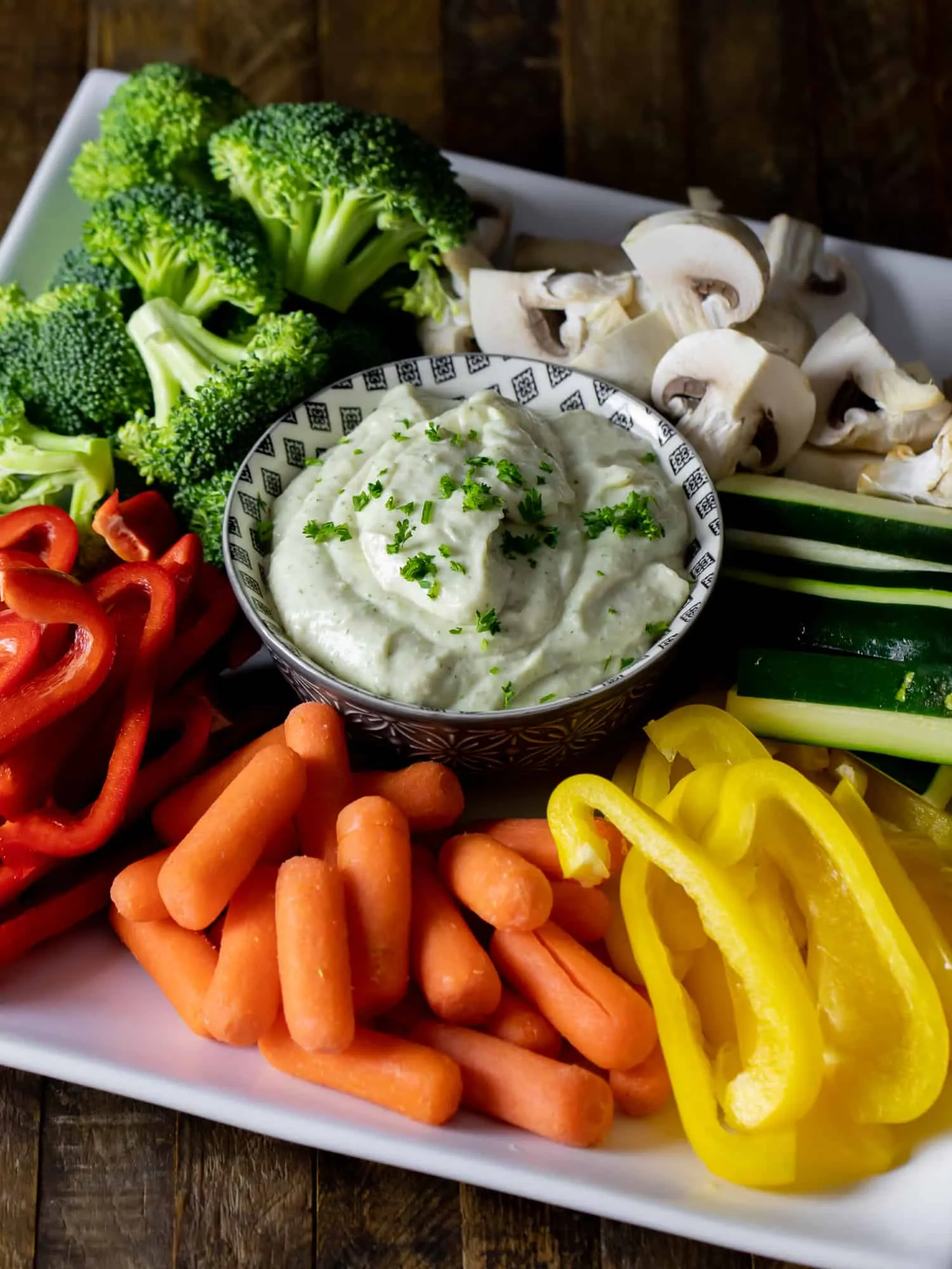 Fresh Garlic Vegetable Dip