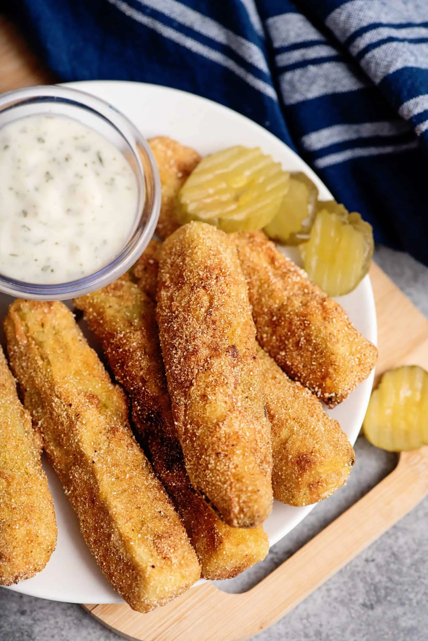 Fried Pickle Spears with Peppy Dipping Sauce