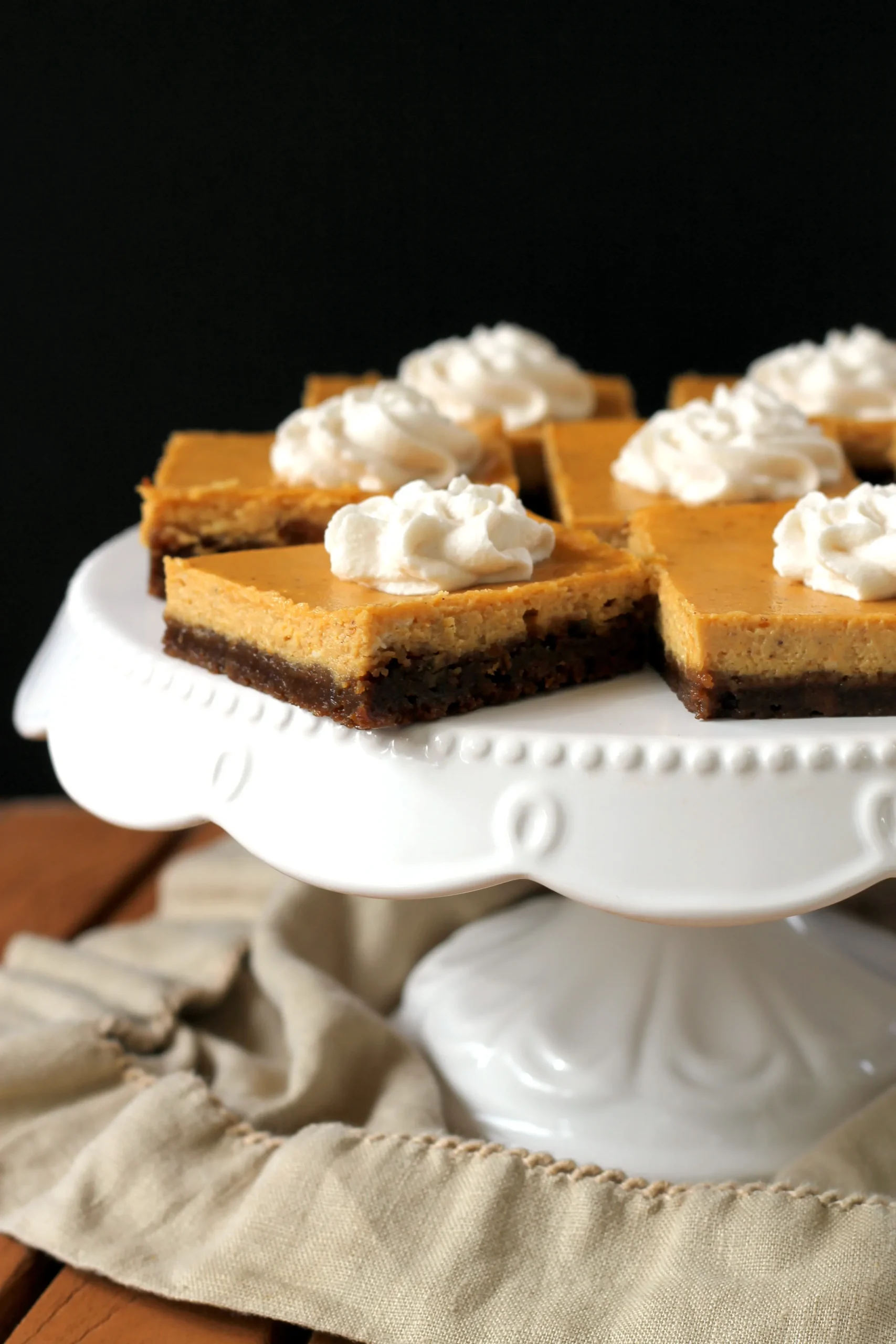Gingerbread Pumpkin Cheesecake Bars