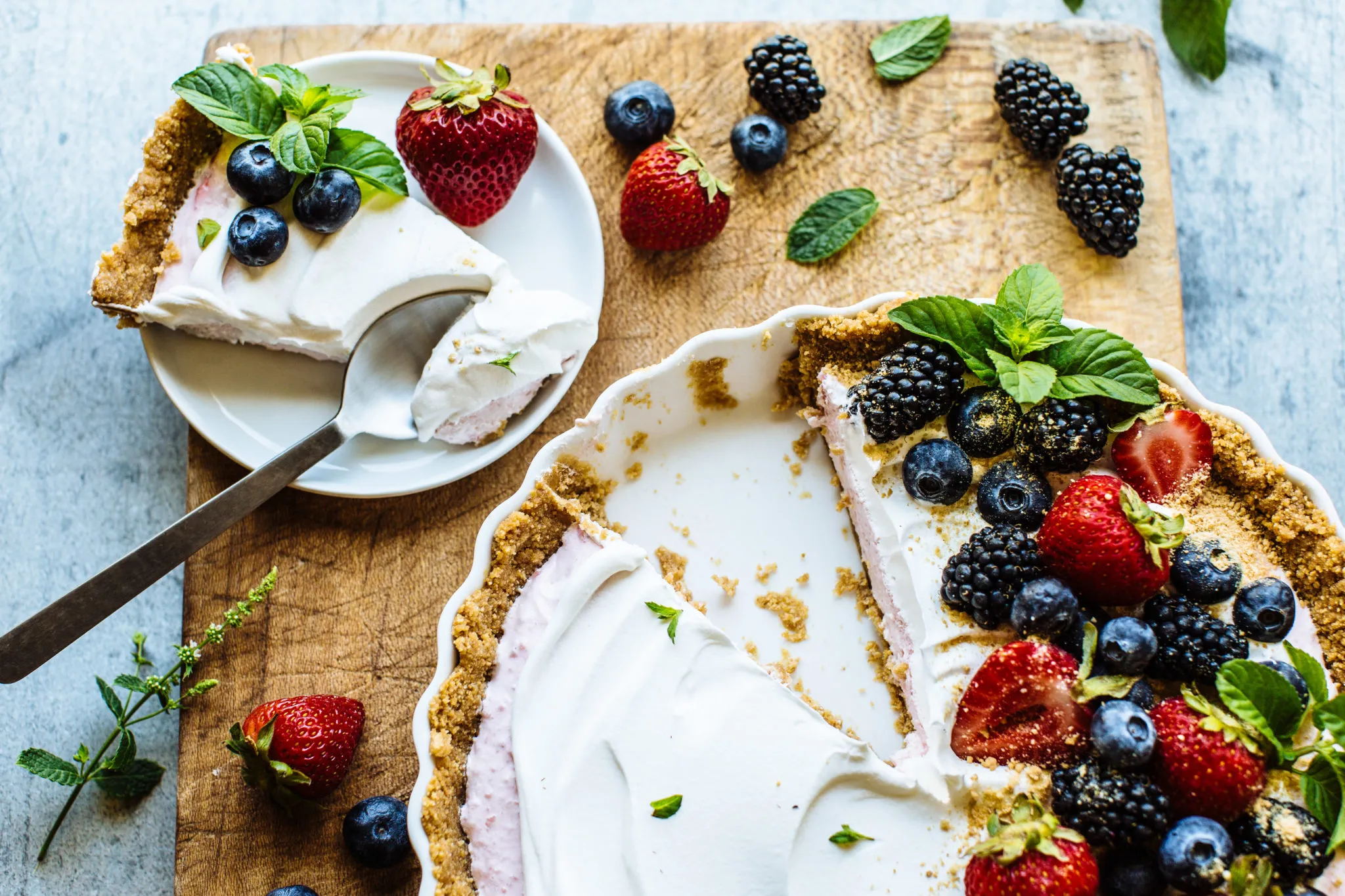Greek Yogurt Berry Tart