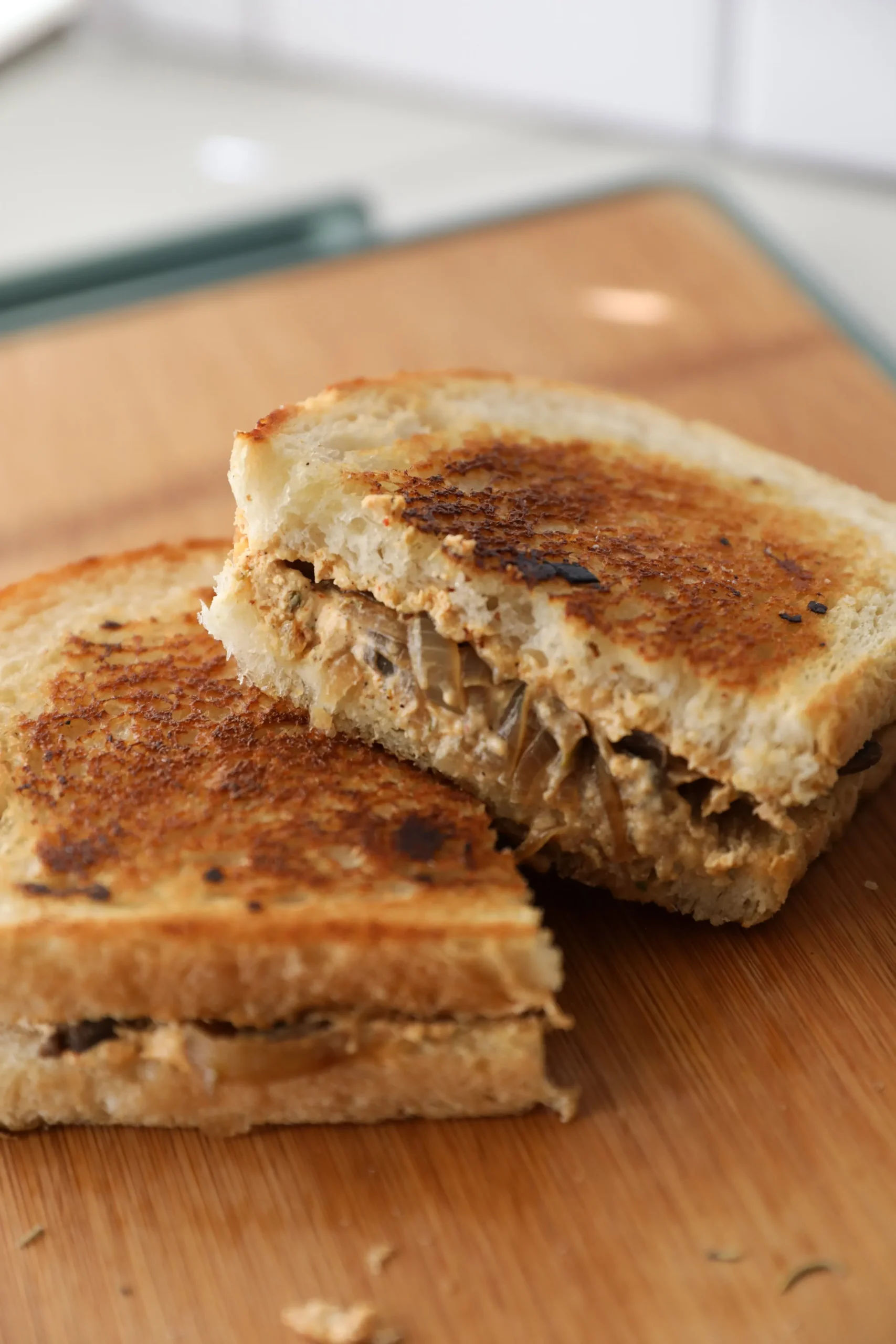 Grilled Goat Cheese Sandwich with Pear and Prosciutto