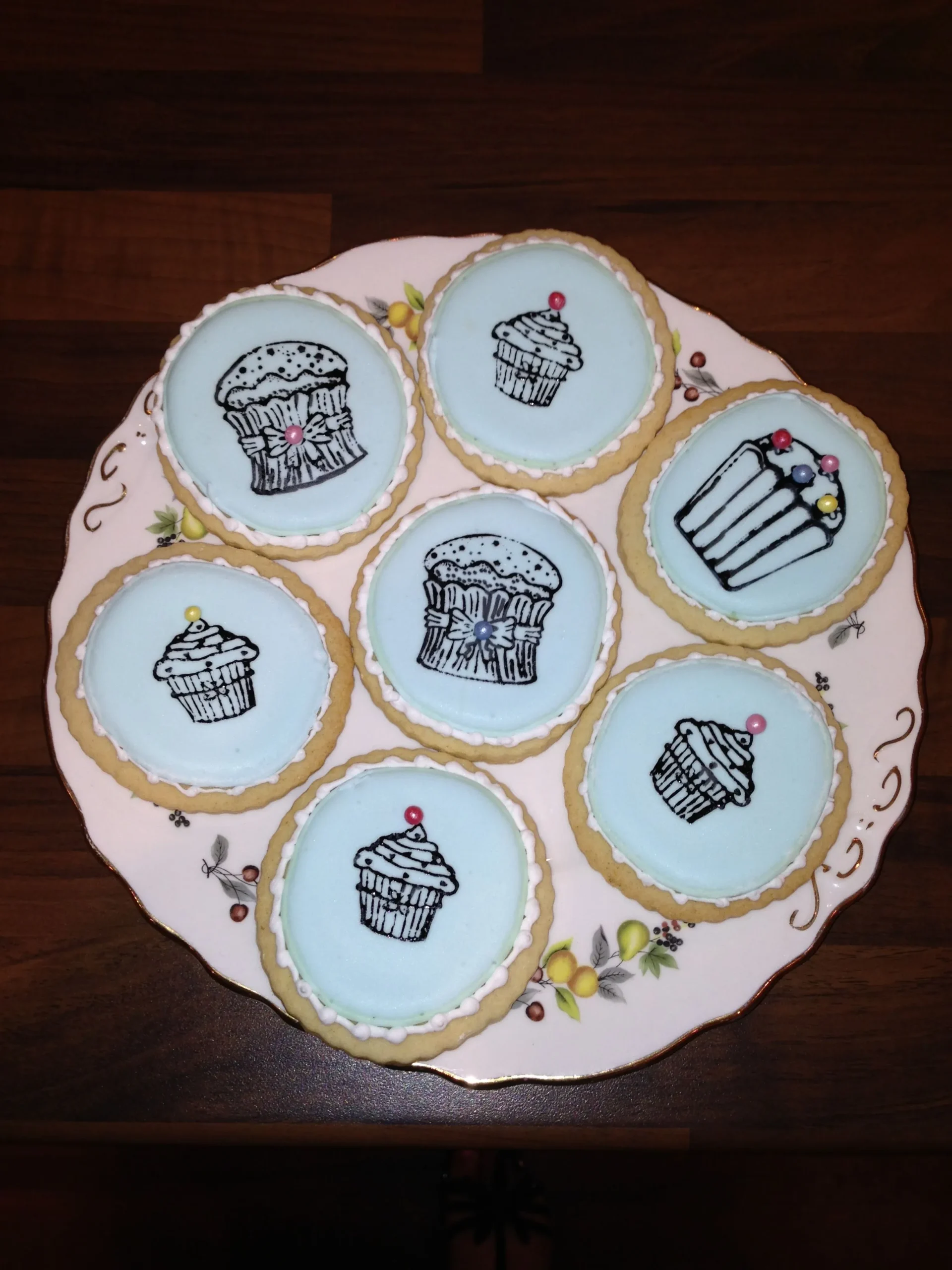 Hand Stamped Cookies and Sprinkle Bakes
