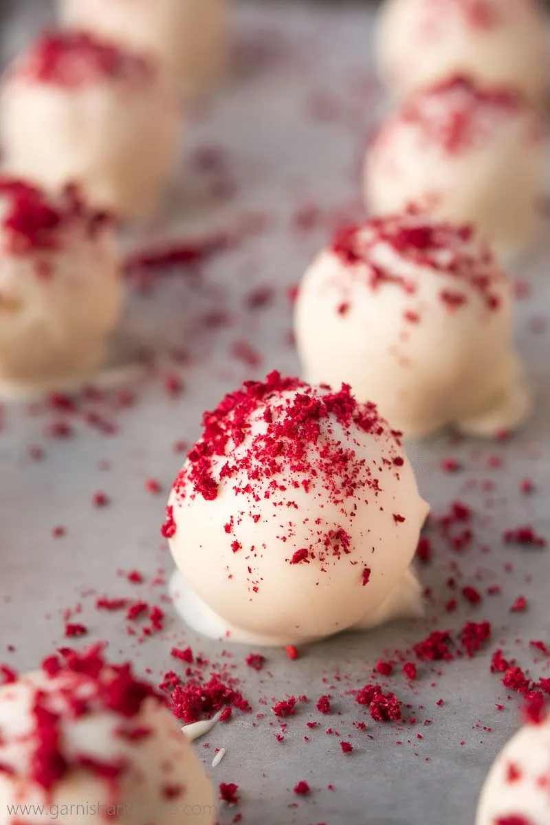 Healthy White Chocolate Raspberry Truffles