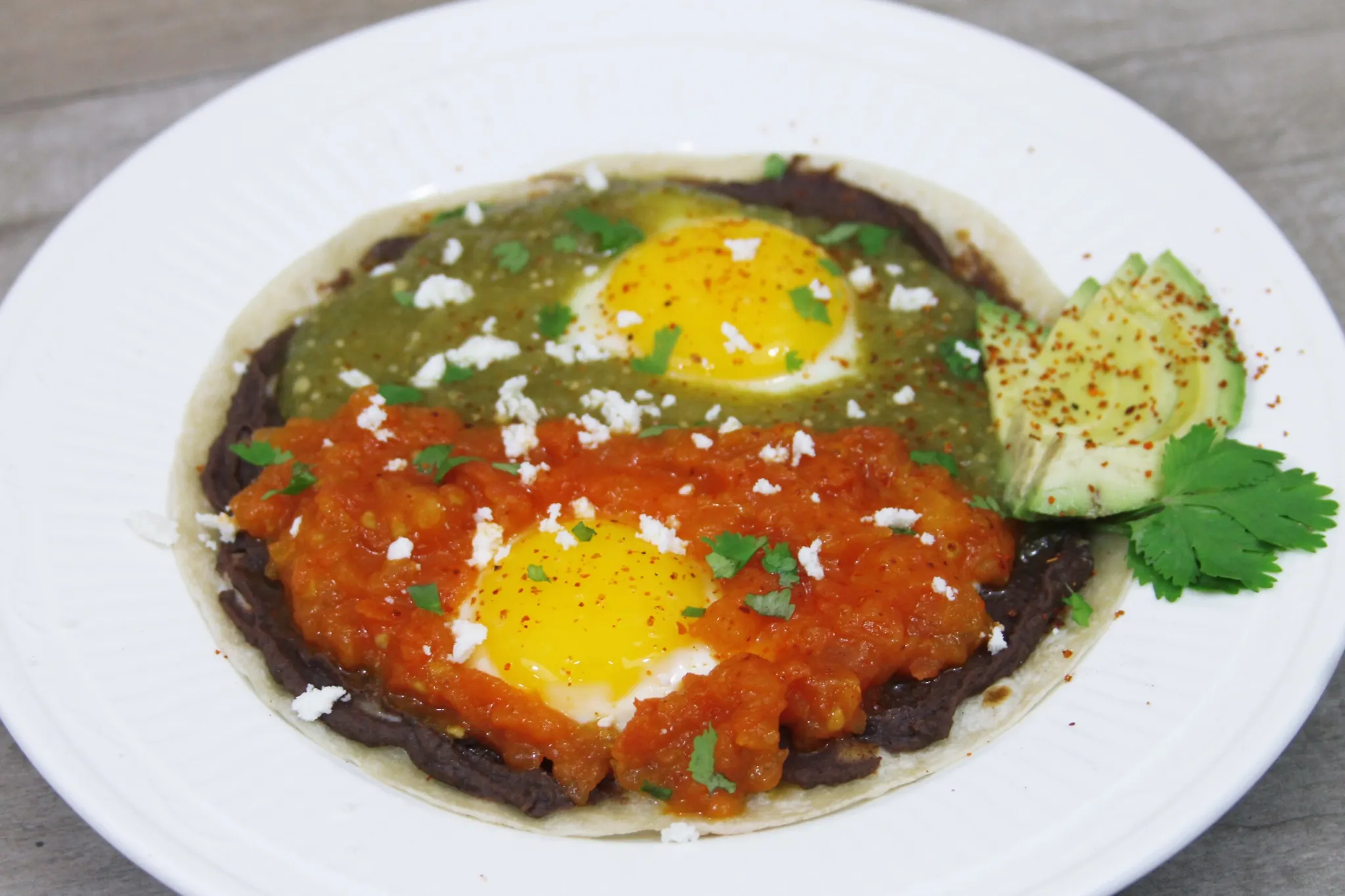 Huevos Divorciados (Divorced Eggs)