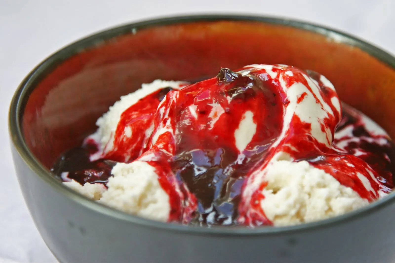 Ice Cream Sundays Blackberry n Vanilla Ice Cream