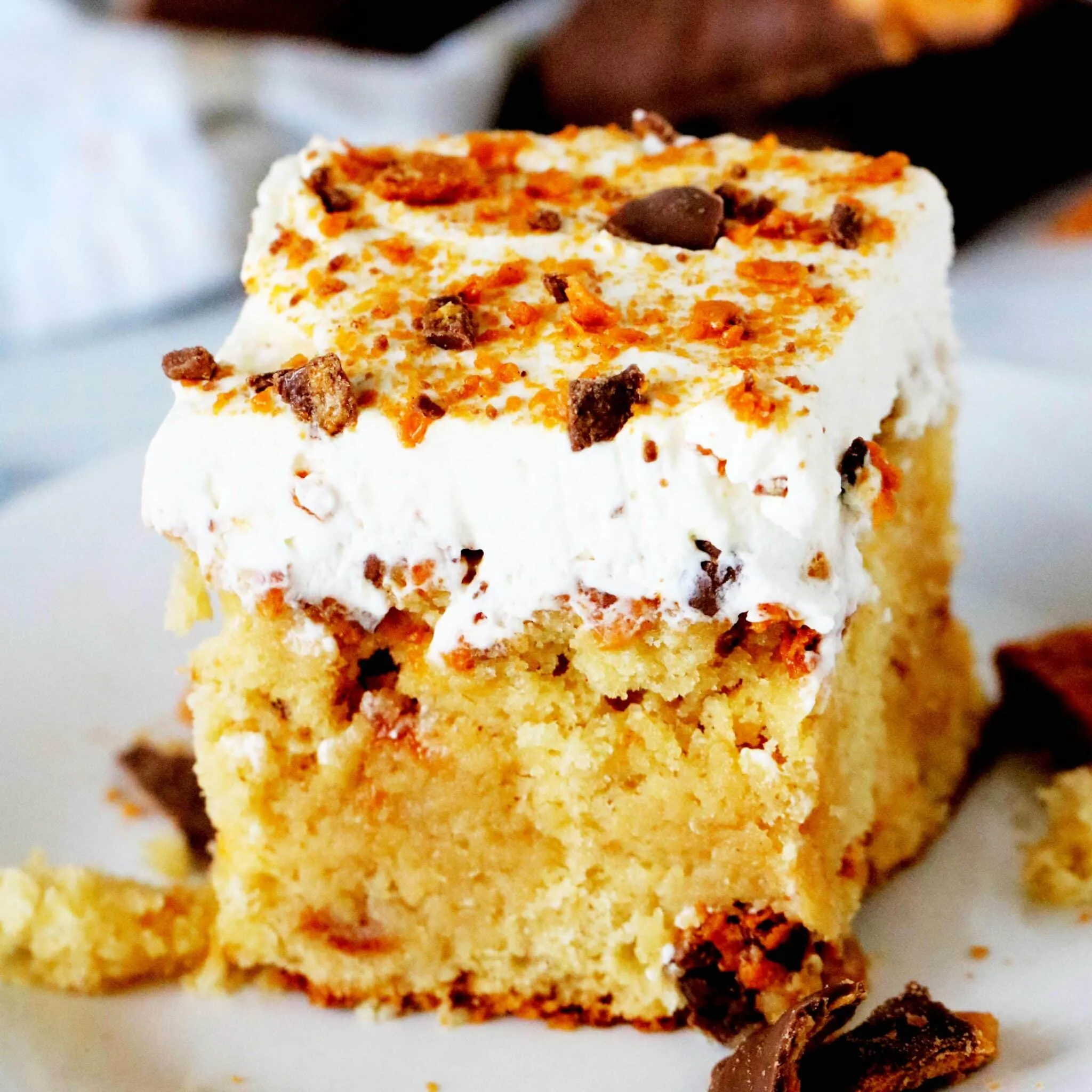 Incredible Easy Butterfinger Cake