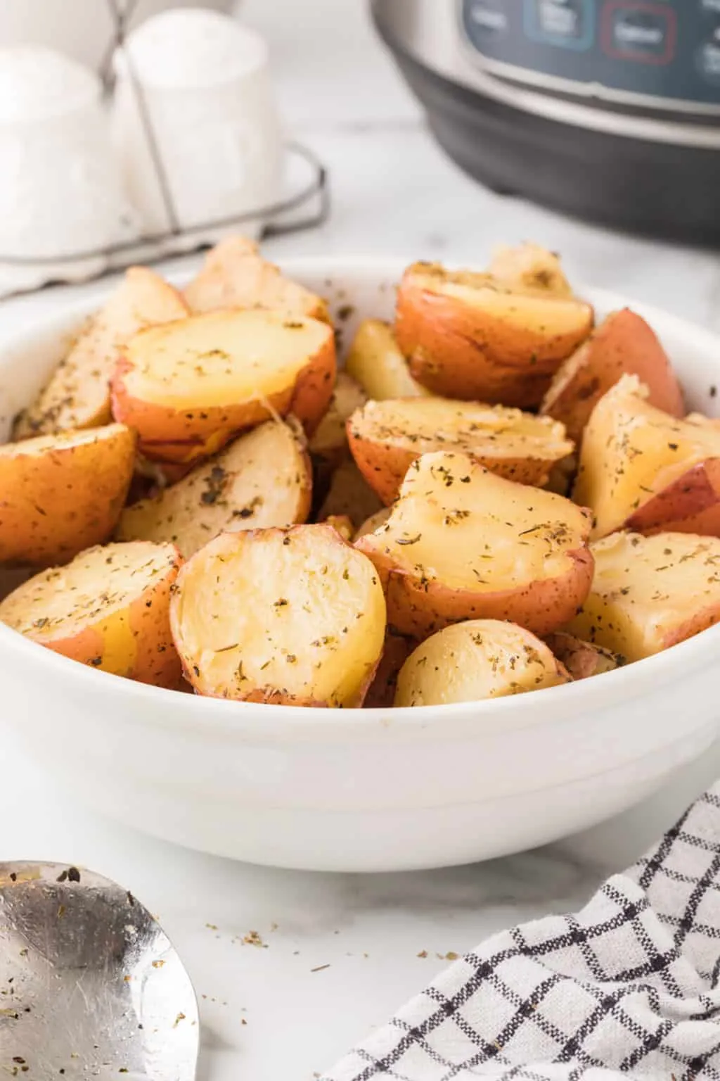 Instant Pot Buttery Herbed Red Potatoes