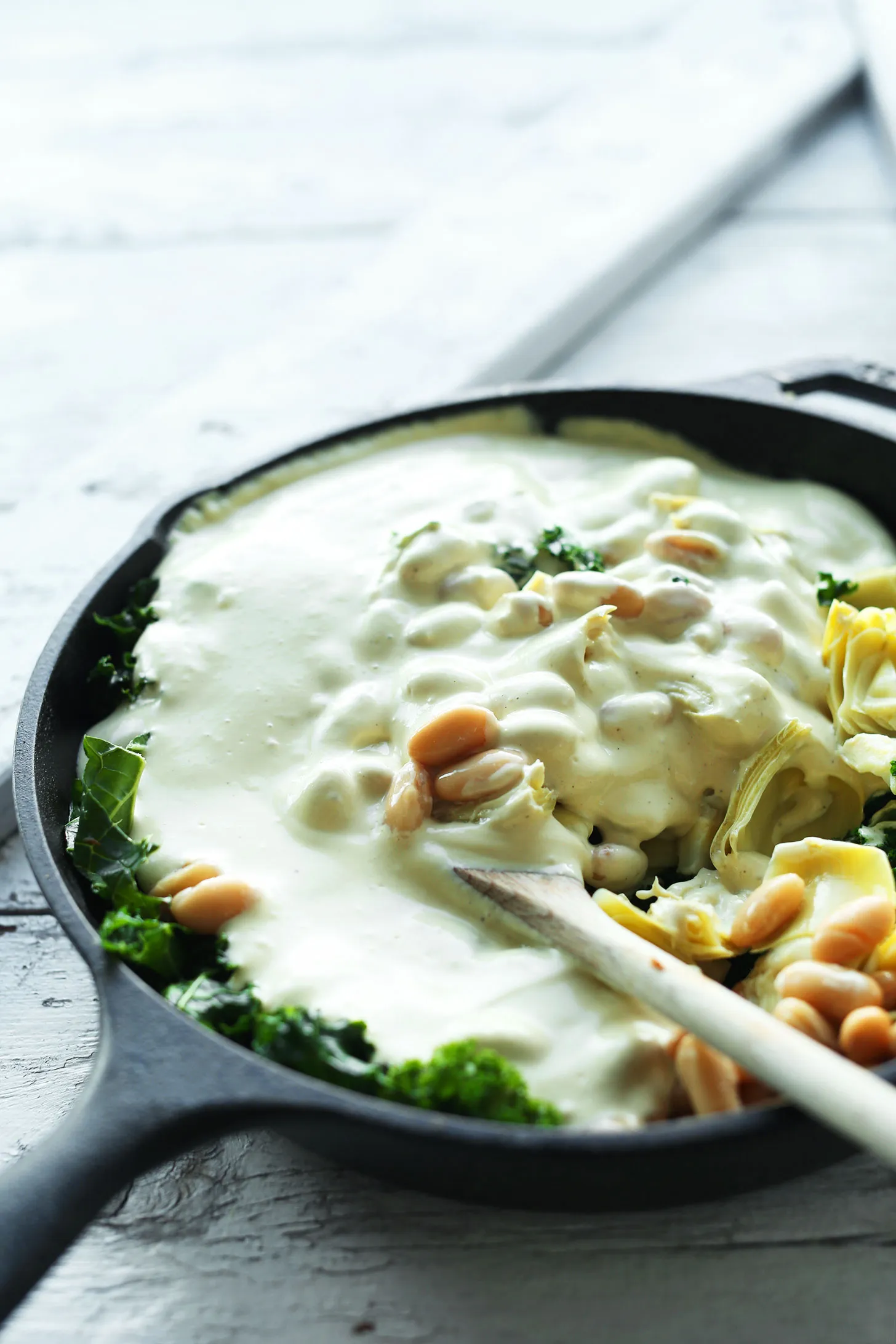 Kale White Bean Artichoke Dip