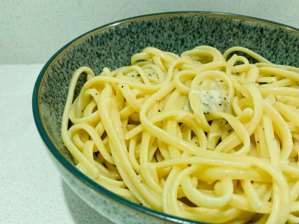 Linguine with Butter, Pecorino, Arugula, and Black Pepper