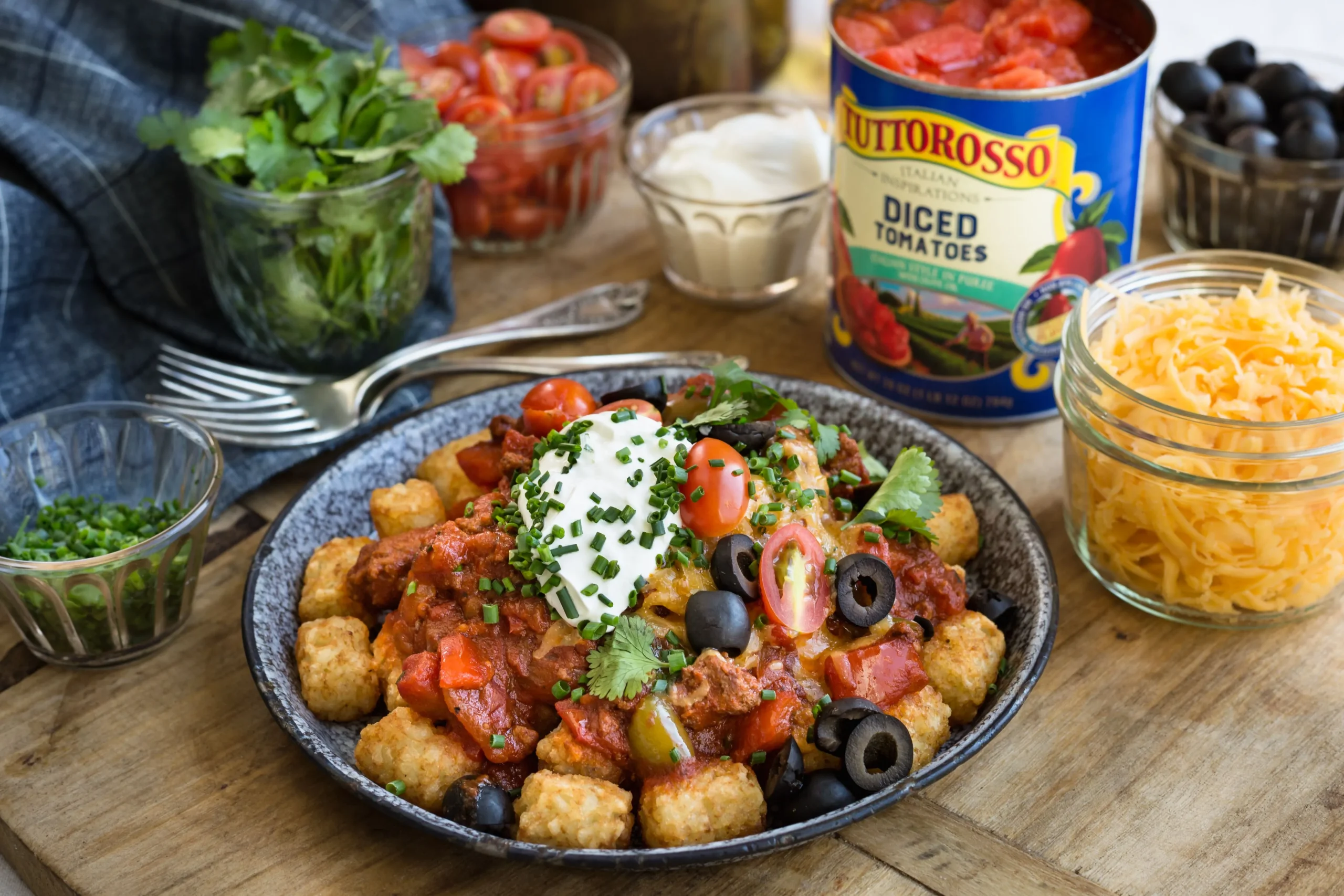 Loaded Vegan Chili Cheese Tots