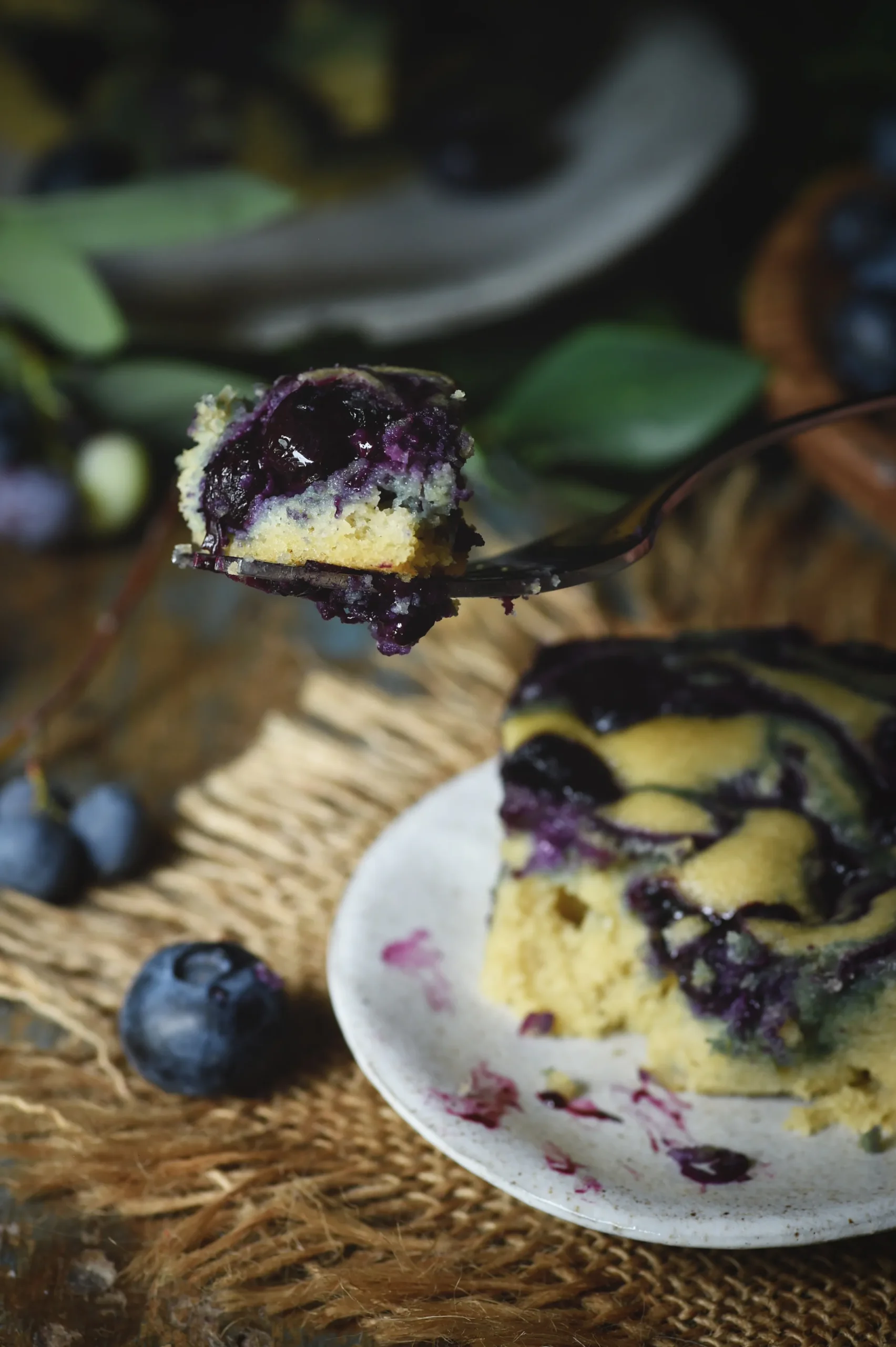 Low Calorie Blueberry and Almond Traybake