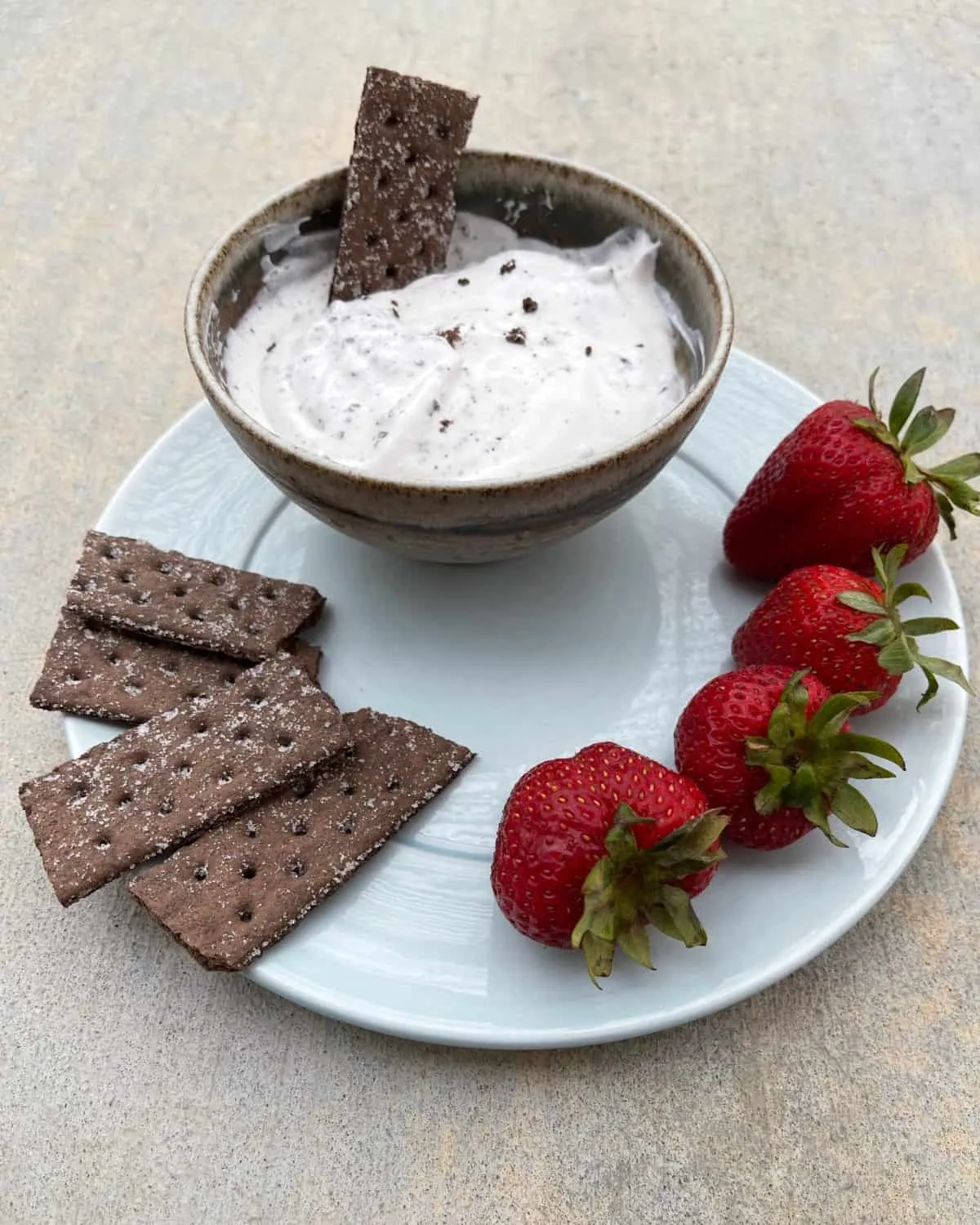 Low Carb Cookies and Cream Dip