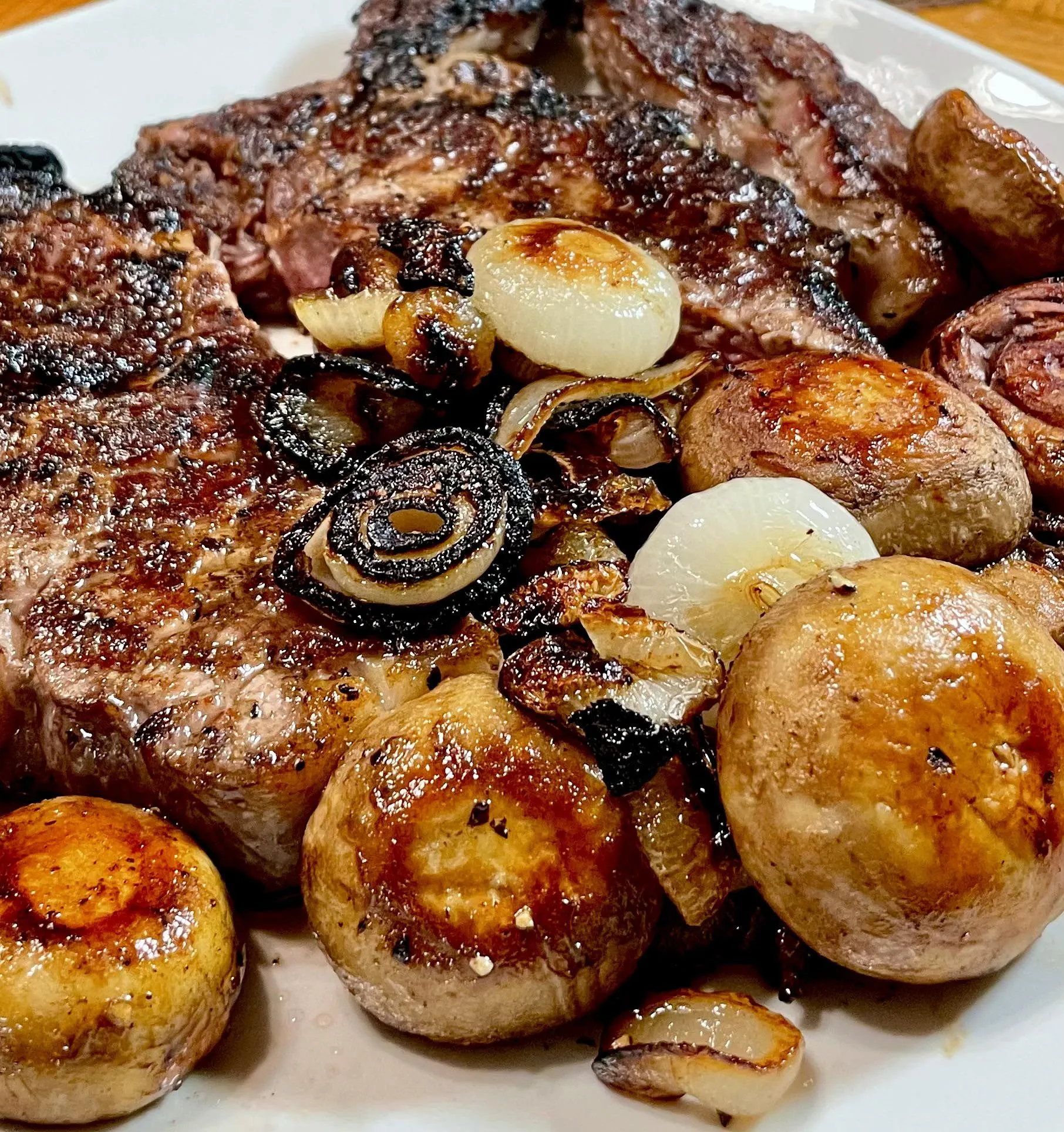 Mushrooms Cipollini Onions with Wine Garlic Butter Sauce