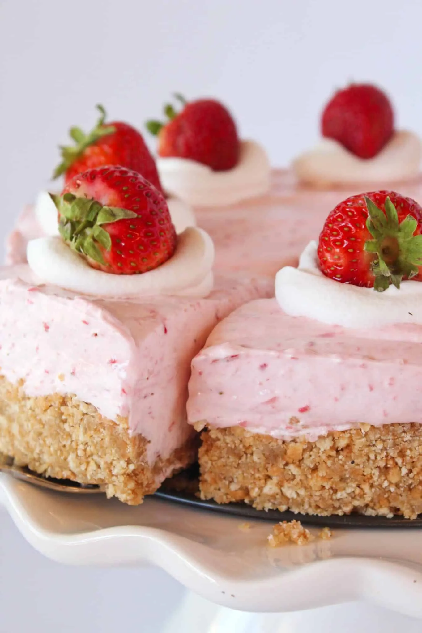 No Bake Strawberry Cream Dessert