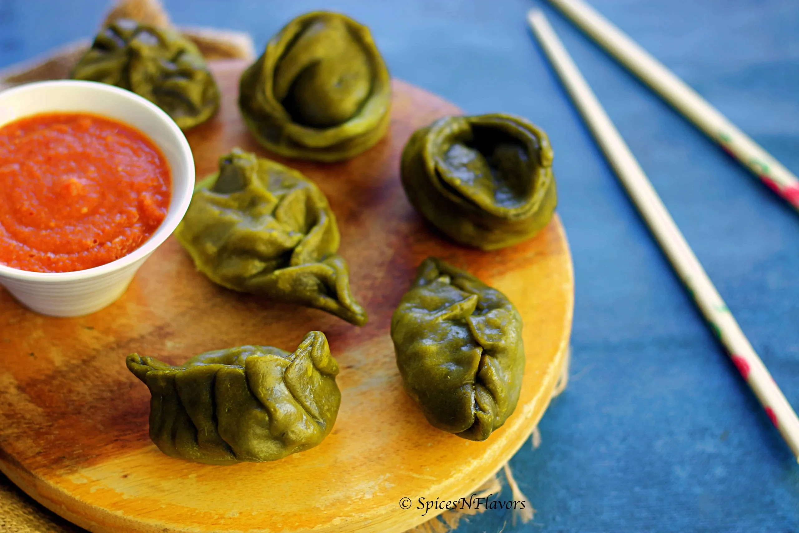 Palak Paneer Momos