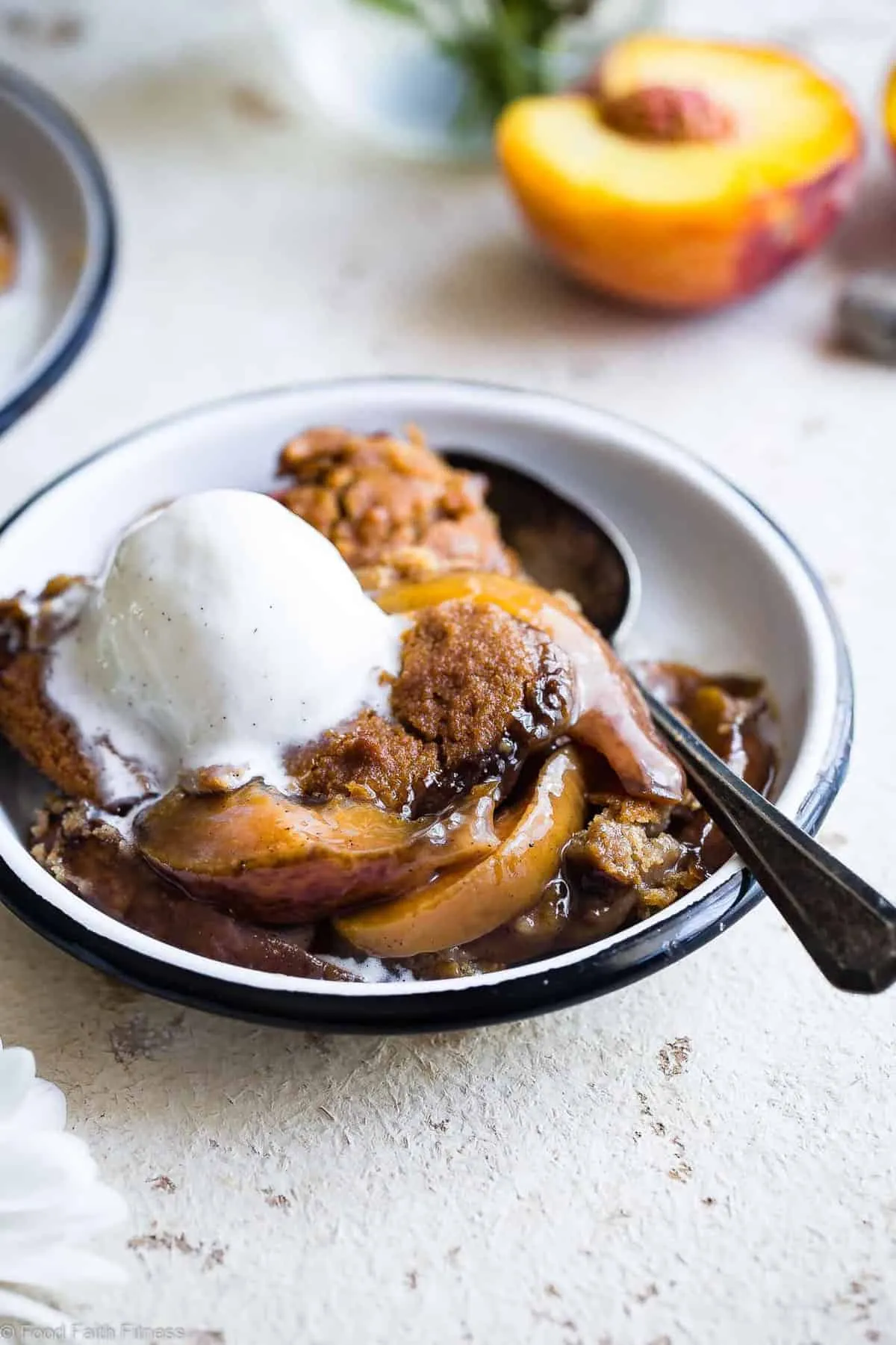 Paleo Vegan Peach Cobbler Crumble