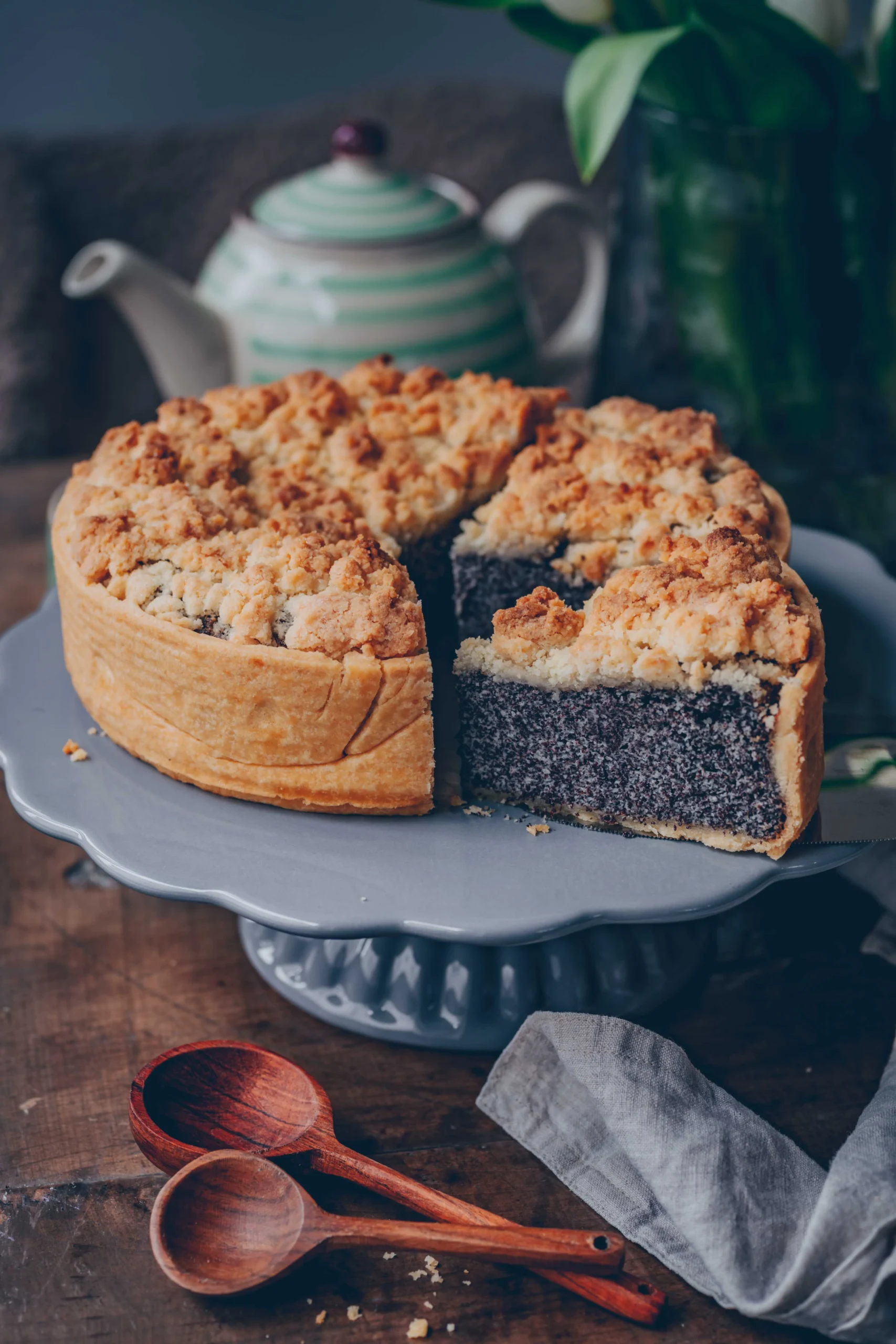 Poppy Seed Crumble Cheesecake
