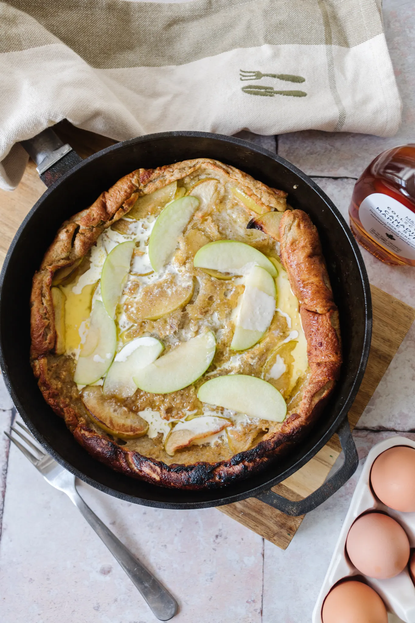 Puffed Cinnamon Apple Pancake