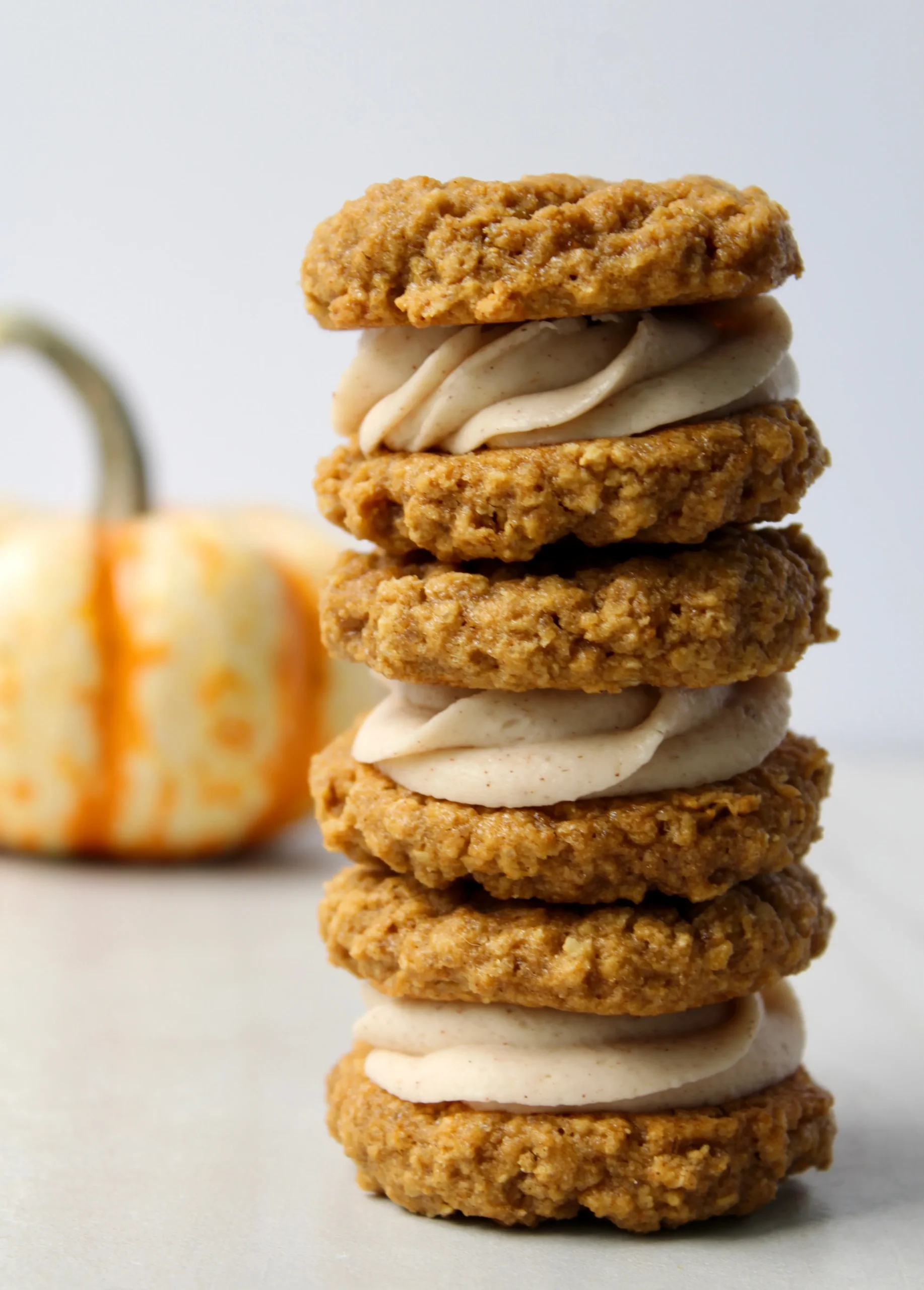 Pumpkin Spice Oatmeal Cream Pies