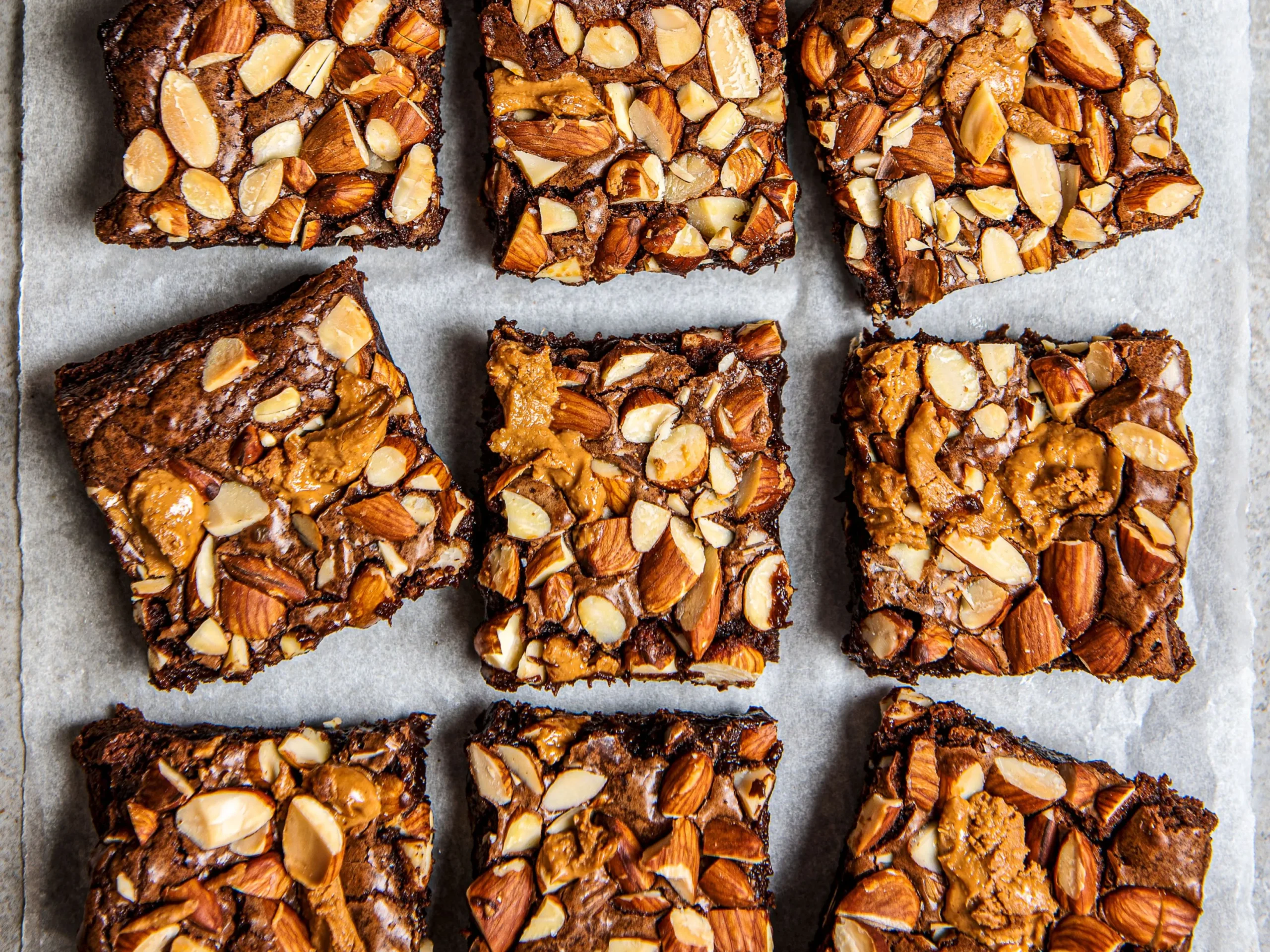 Quick Delicious Nuts and Dark Cacao Brownies
