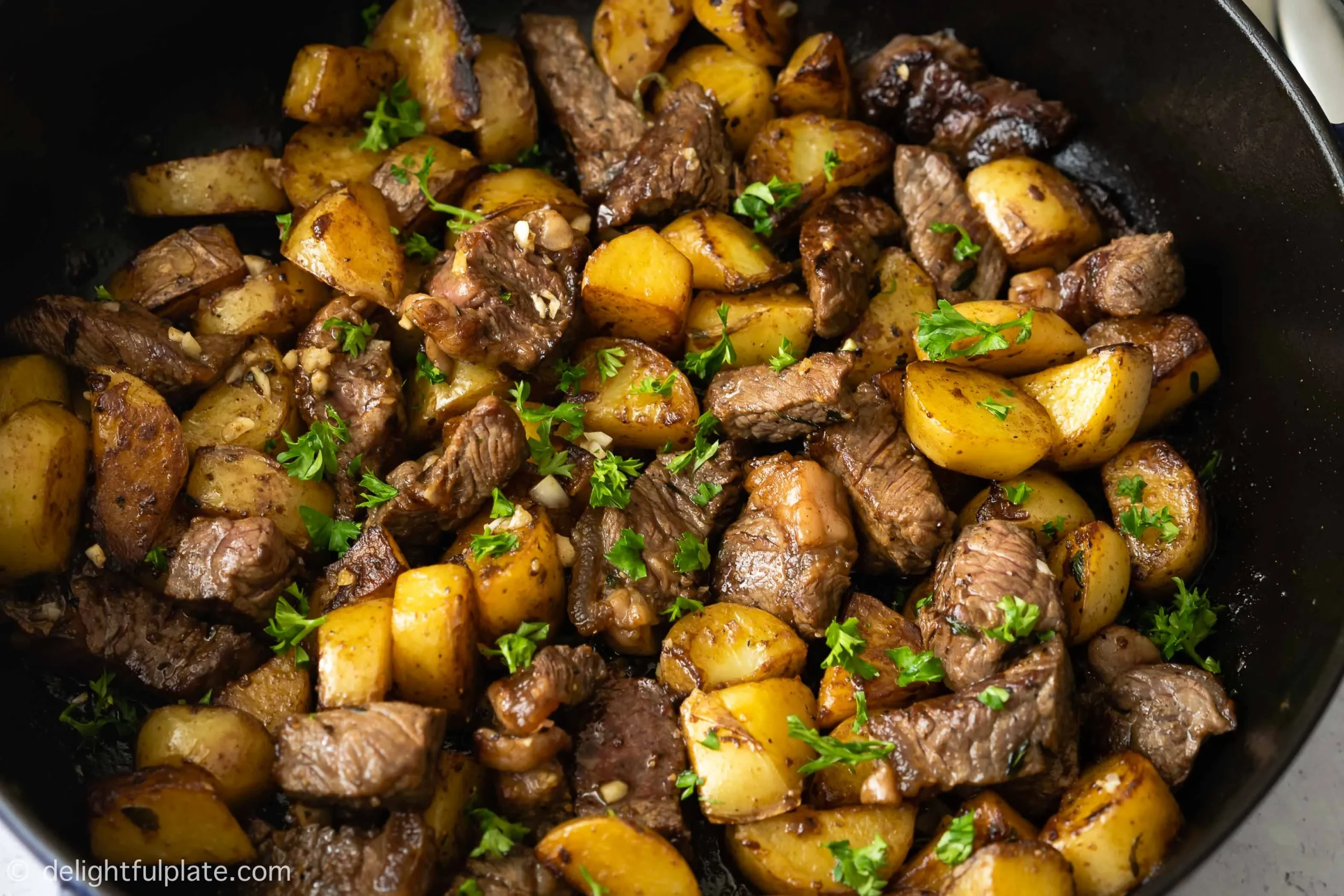 Quick and Easy One Pan Steak Bites Potatoes