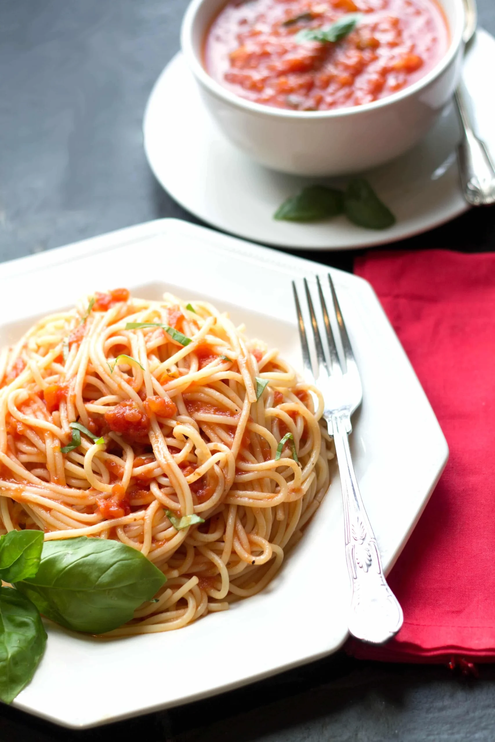 Quick and Fresh Basil Tomato Sauce