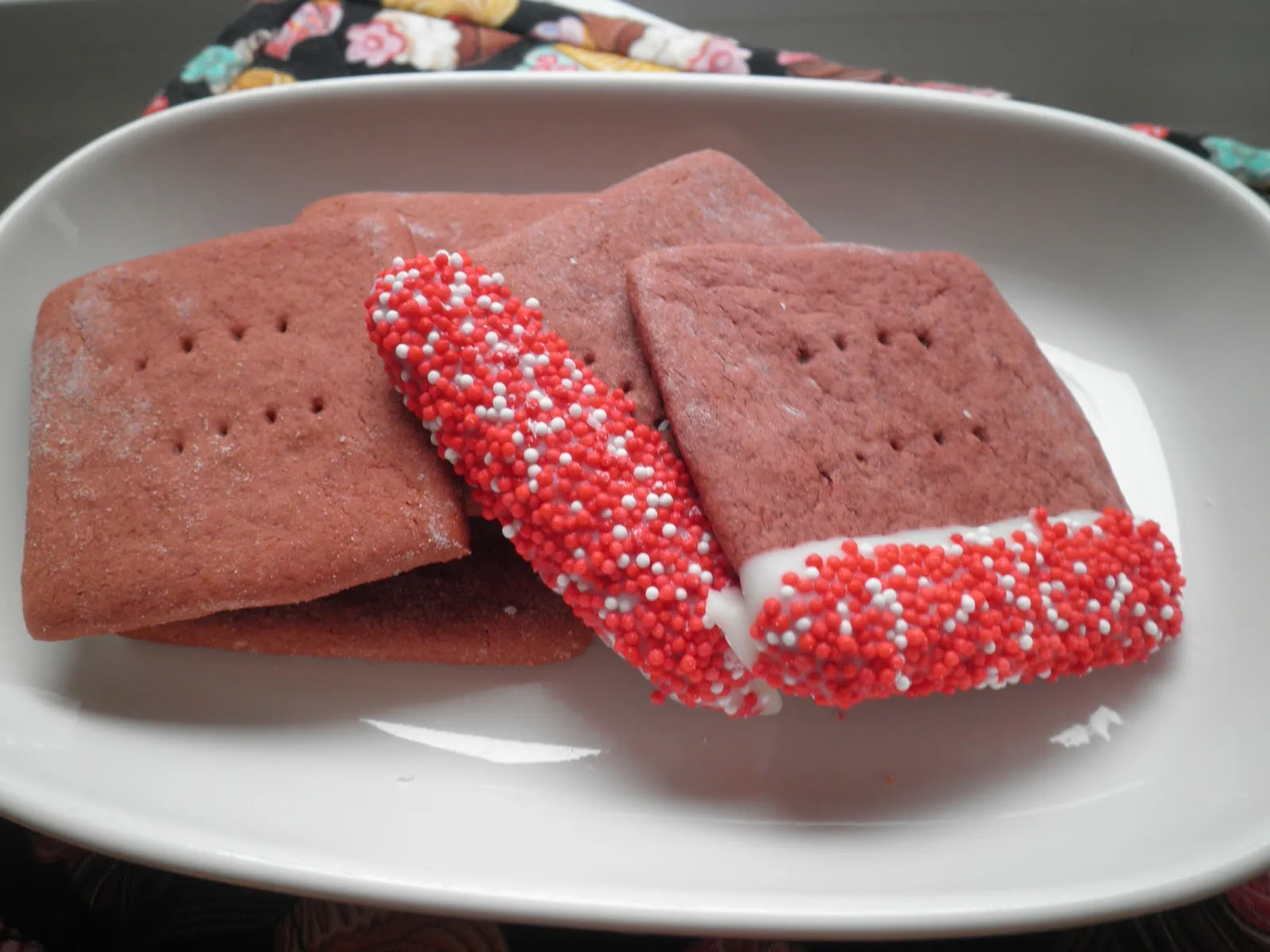 Red Velvet Graham Crackers