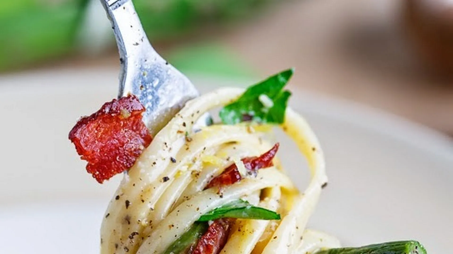 Roasted Asparagus and Mushroom Carbonara