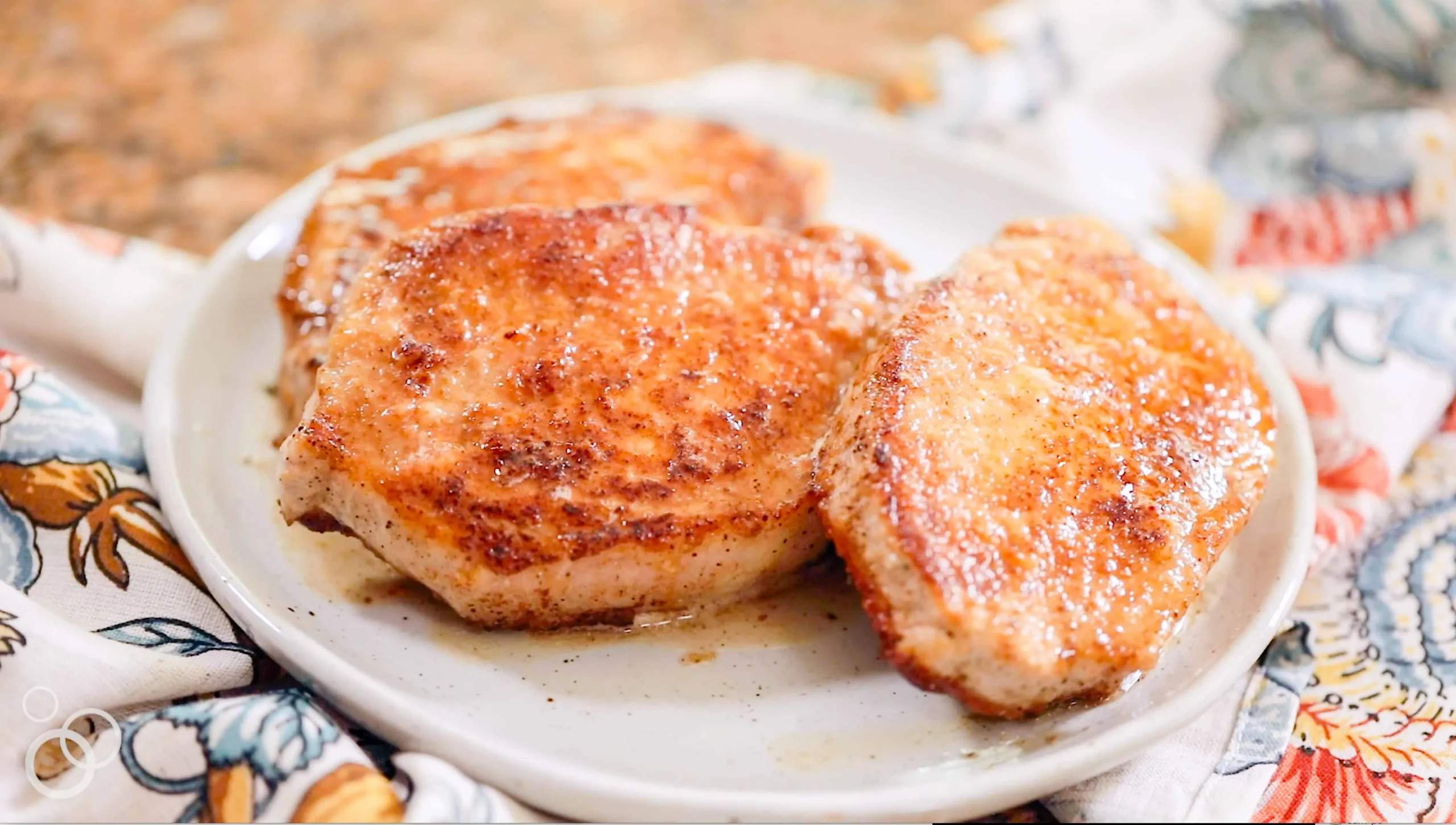 Simple Skillet Pork Chops