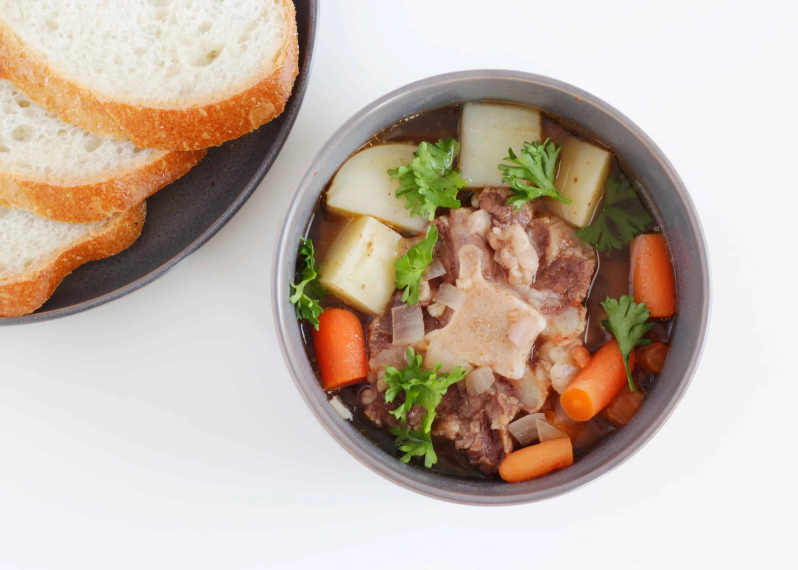 Slow Cooker Oxtail Soup