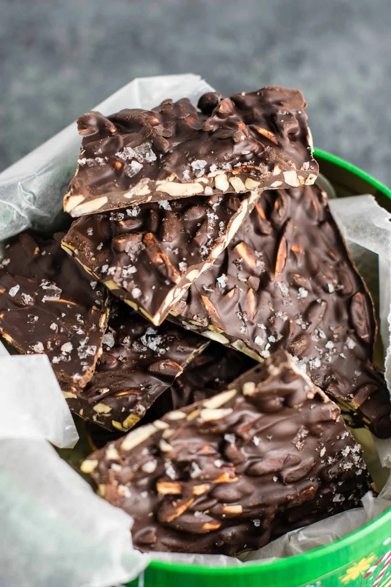 Snack Dark Chocolate Almond Bark