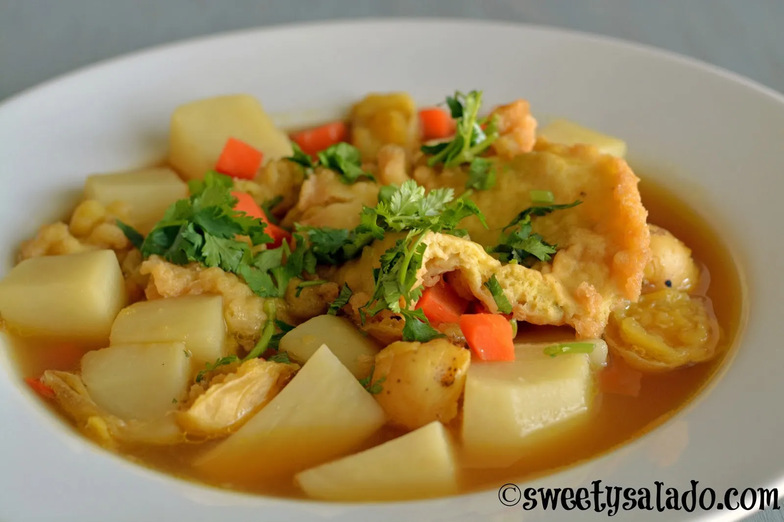 Sopa de Torrejas (Colombian Beef and Fritters Soup)